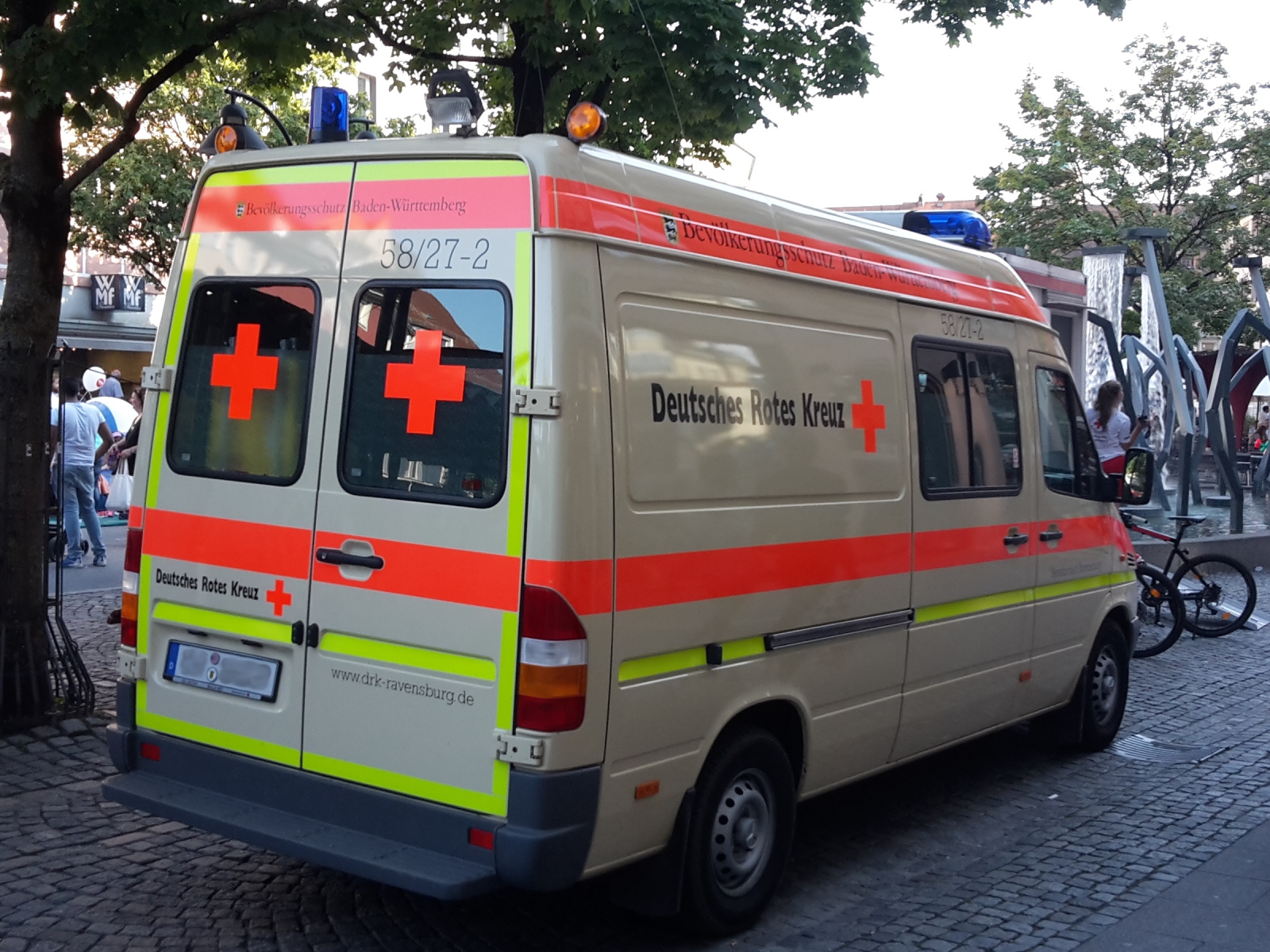 Mercedes Benz Sprinter Deutsches Rotes Kreuz