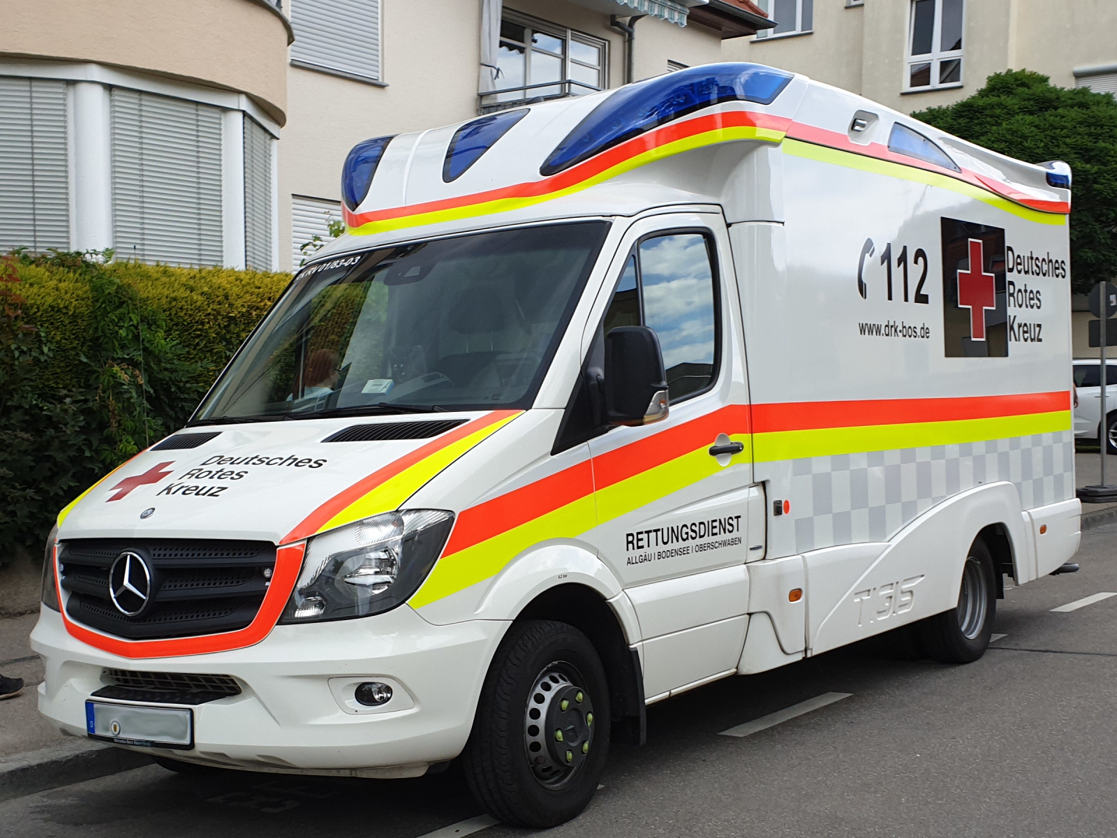Mercedes Benz Sprinter Deutsches Rotes Kreuz mit Aufbau von Tigis