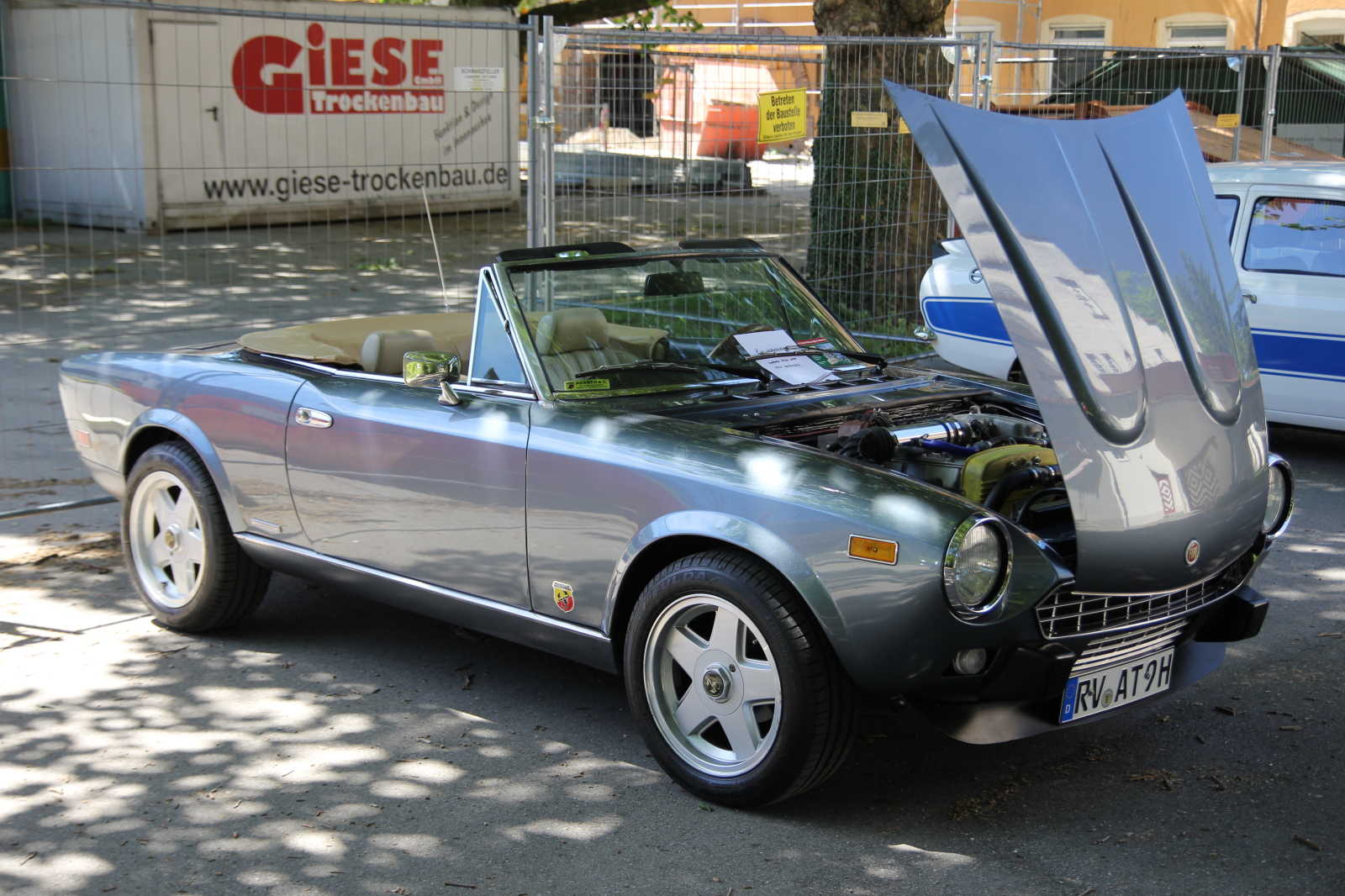 Fiat 124 Spider