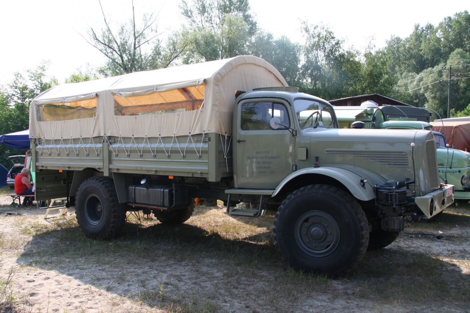 Mercedes Benz LG 315