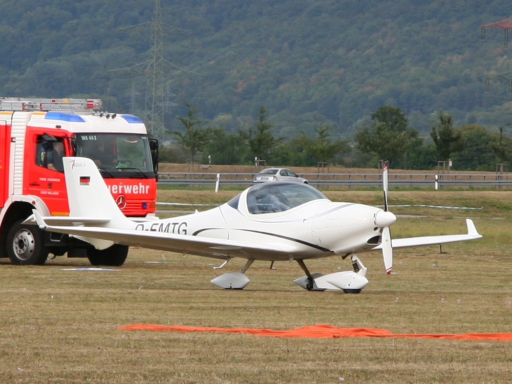 Aquila A210