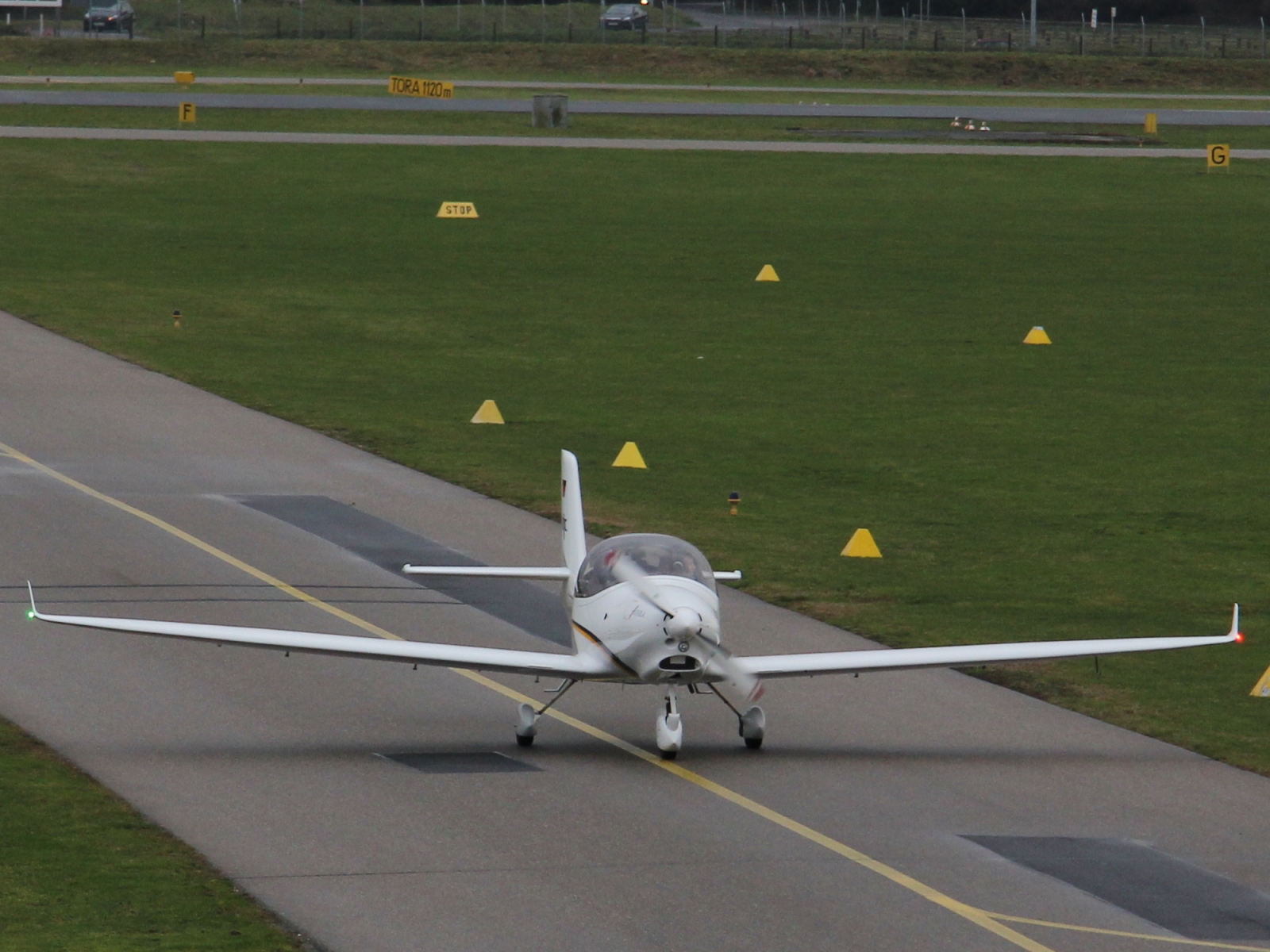Aquila A210 AT01
