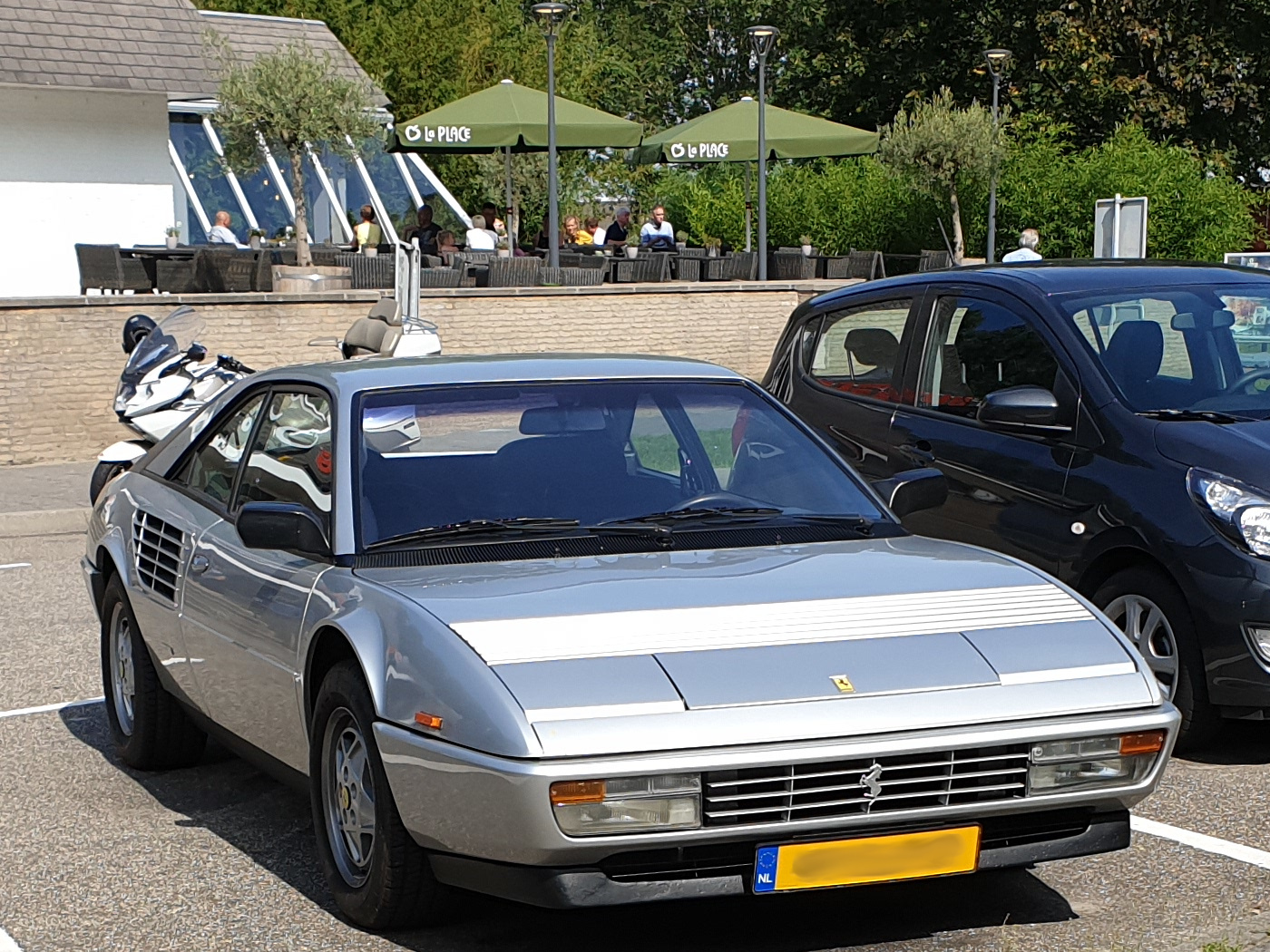 Ferrari Mondial 3,2