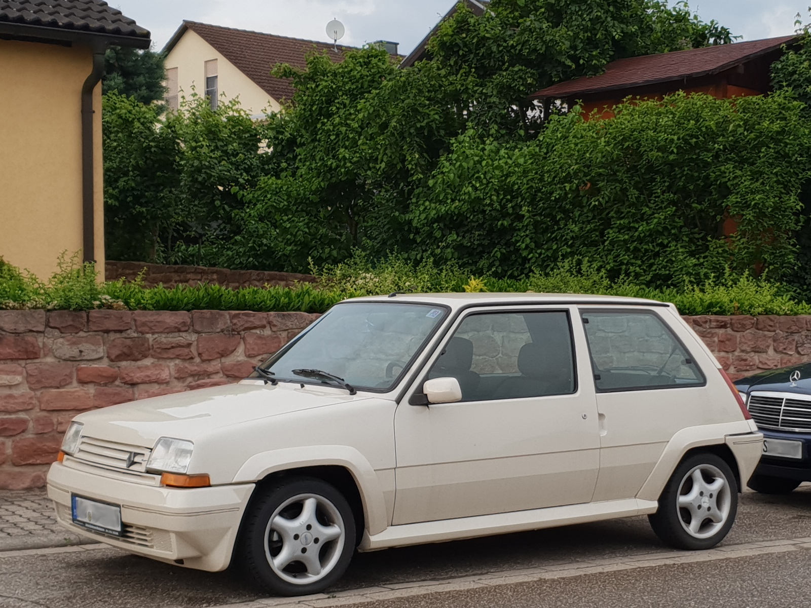 Renault 5