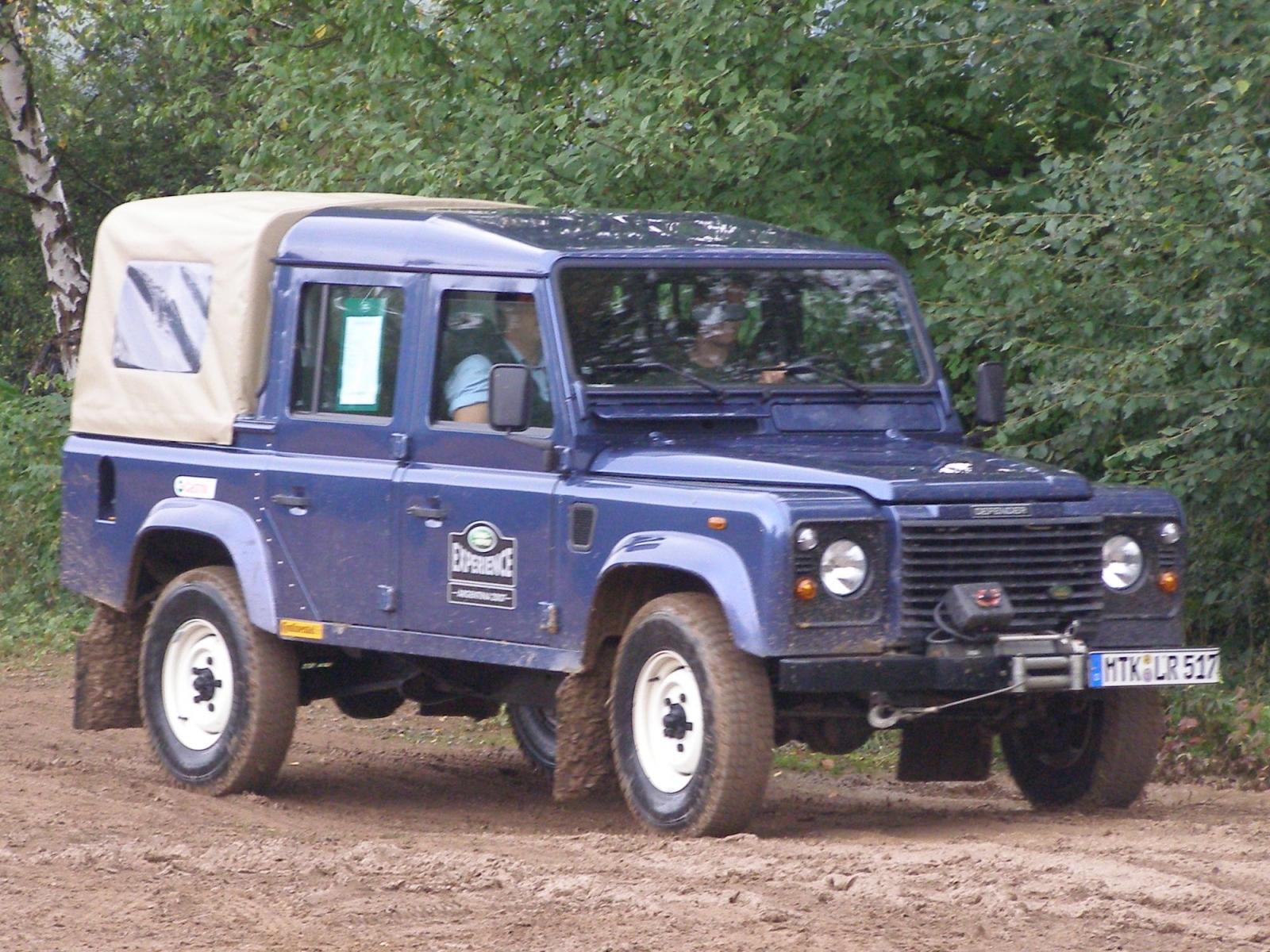 Land Rover Defender