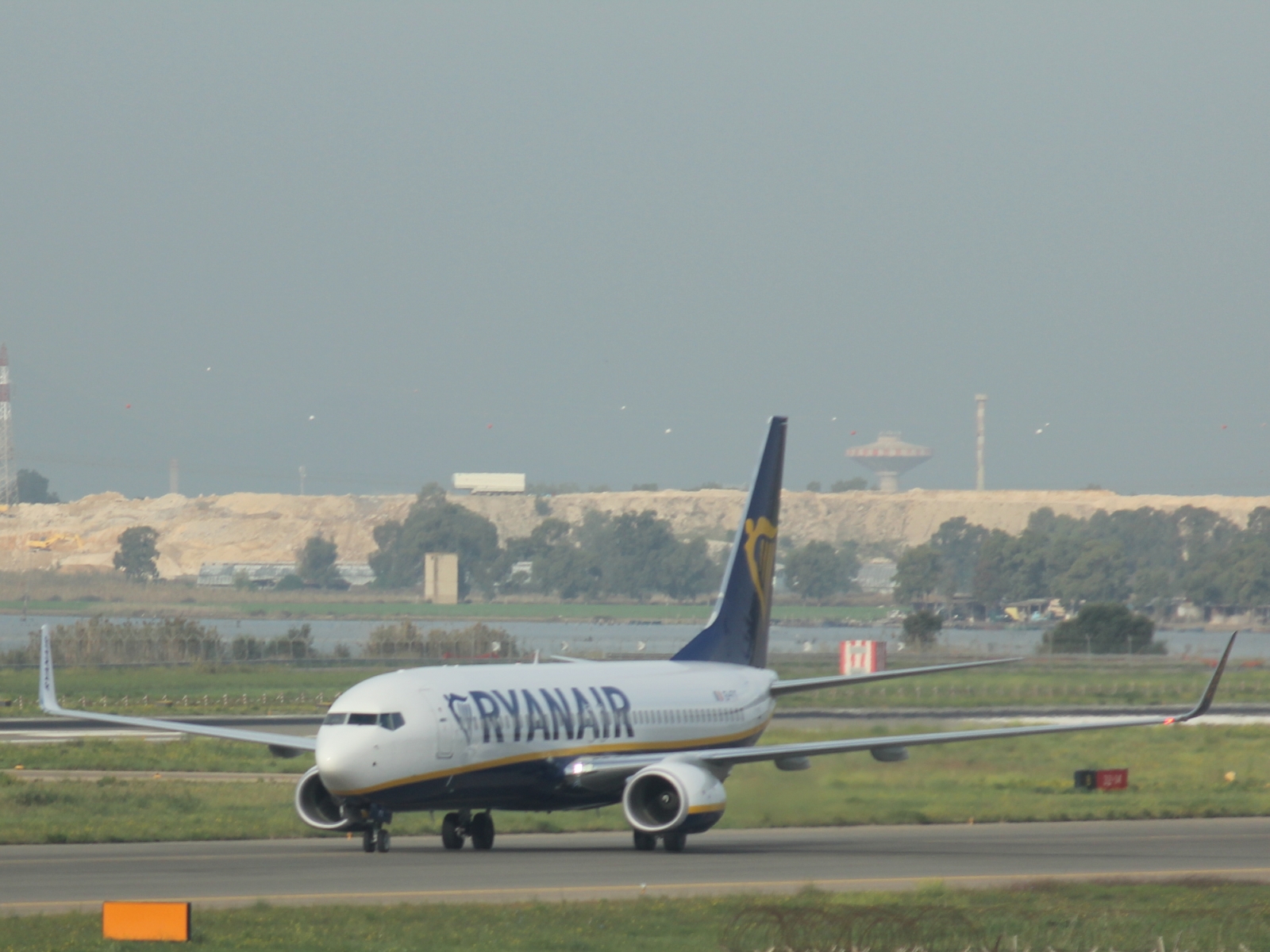 Boeing 737 8AS Ryanair