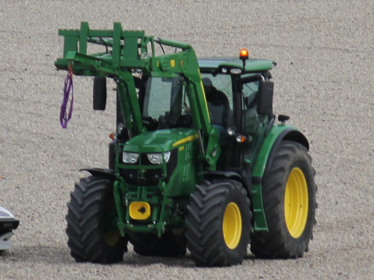 John Deere 6130 R