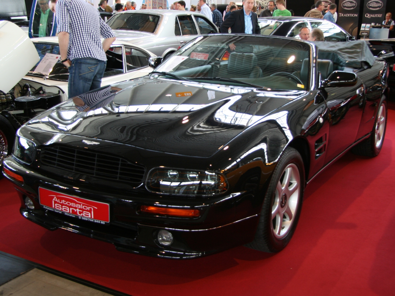 Aston Martin Virage Volante