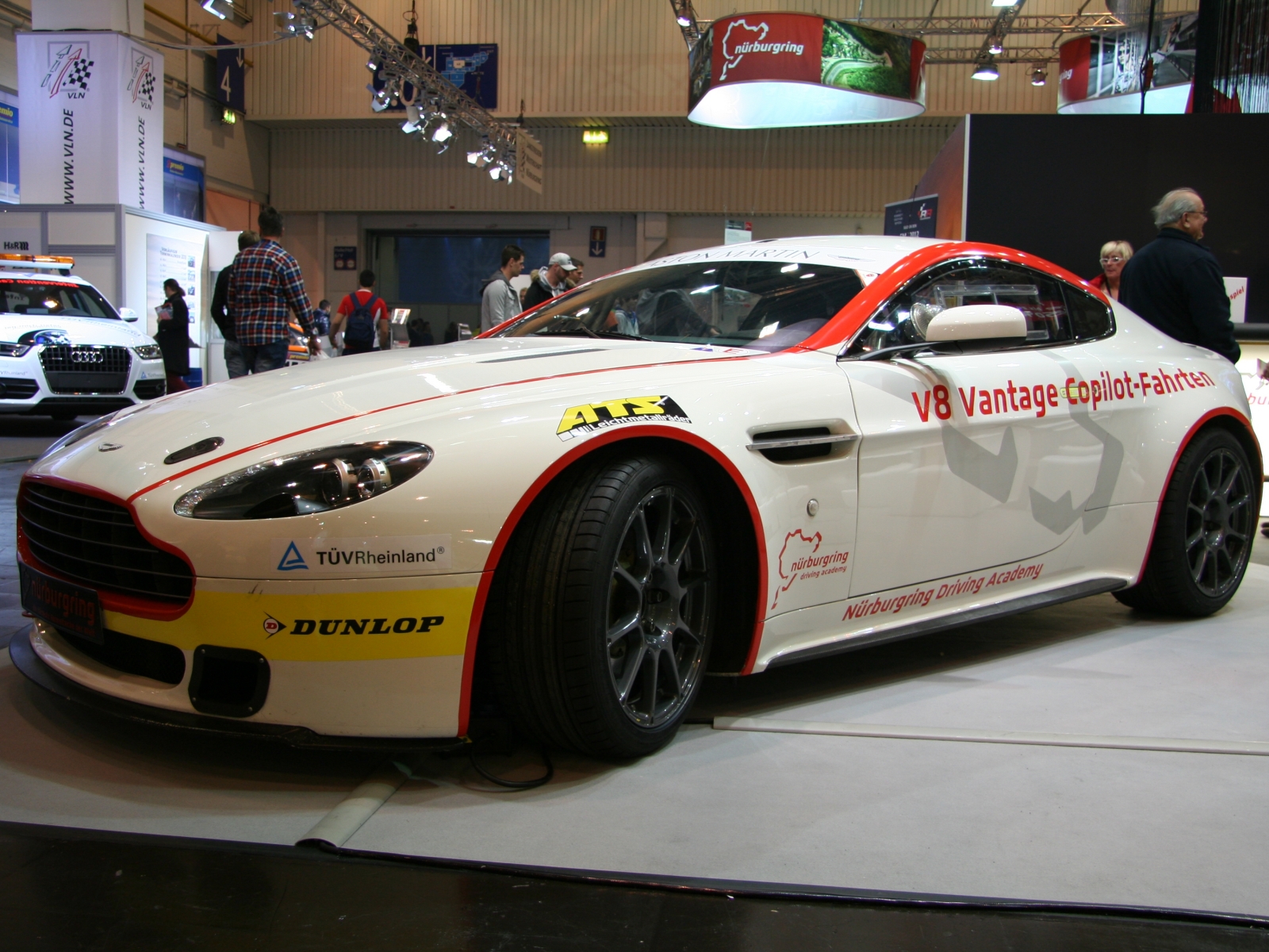 Aston Martin Vantage