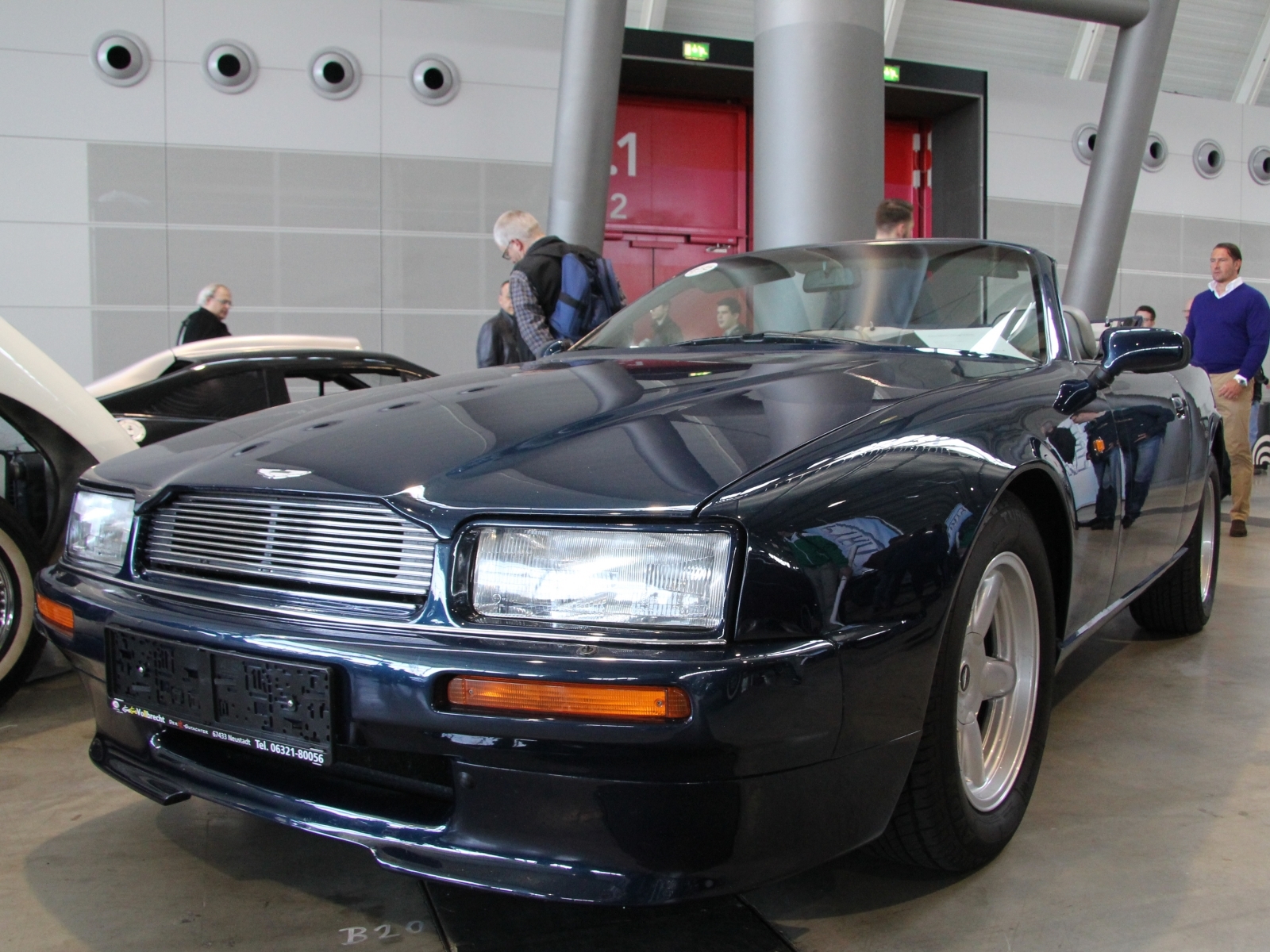 Aston Martin Virage Volante