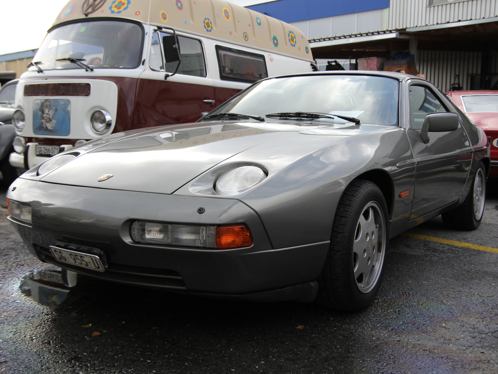 Porsche 928