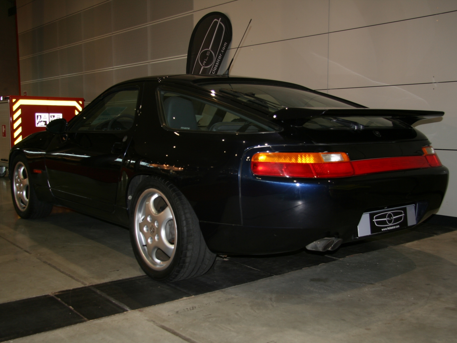 Porsche 928 GTS