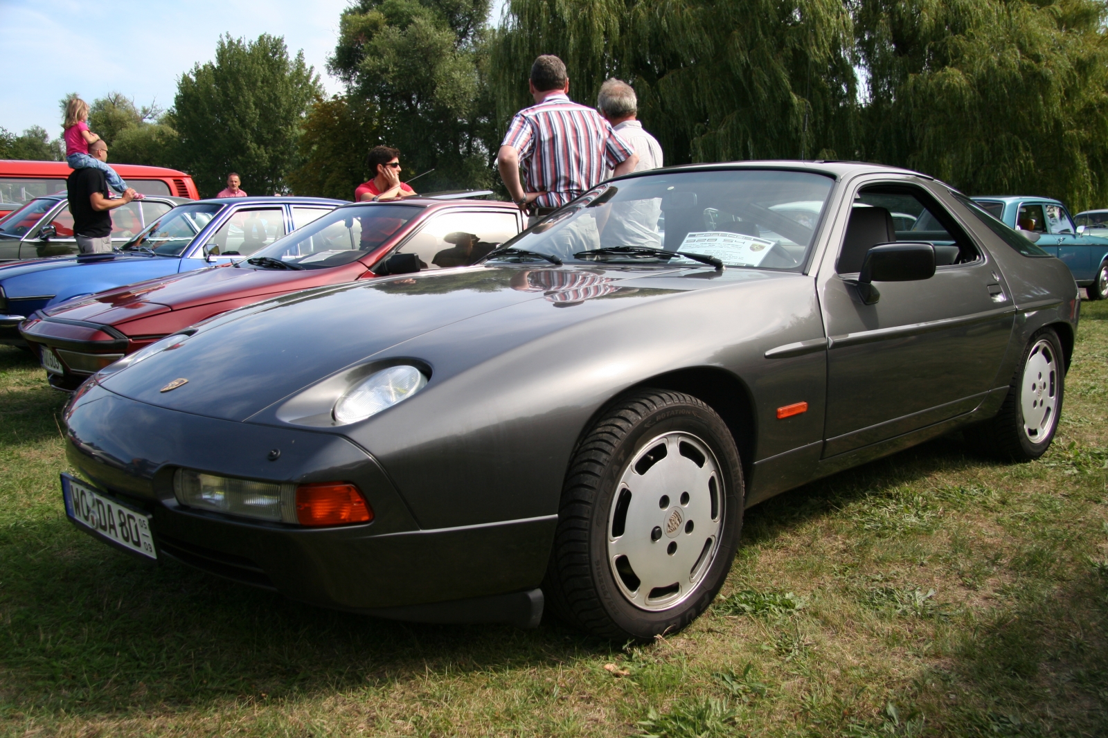 Porsche 928 S4