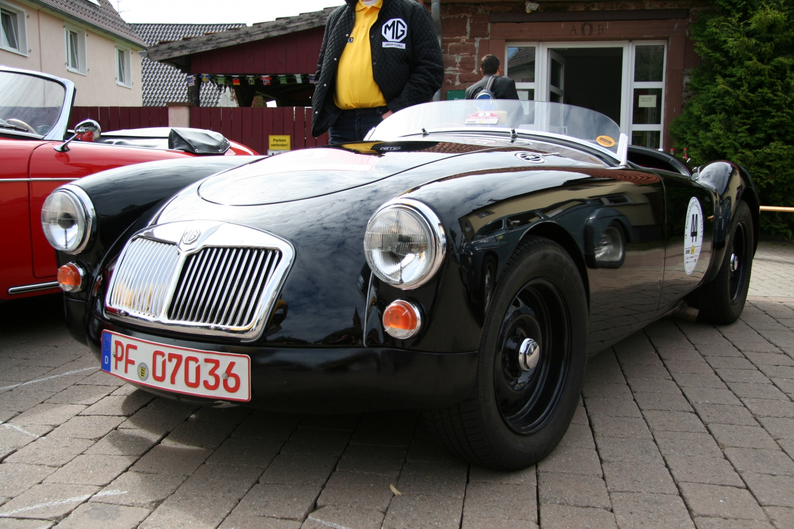 MG MGA