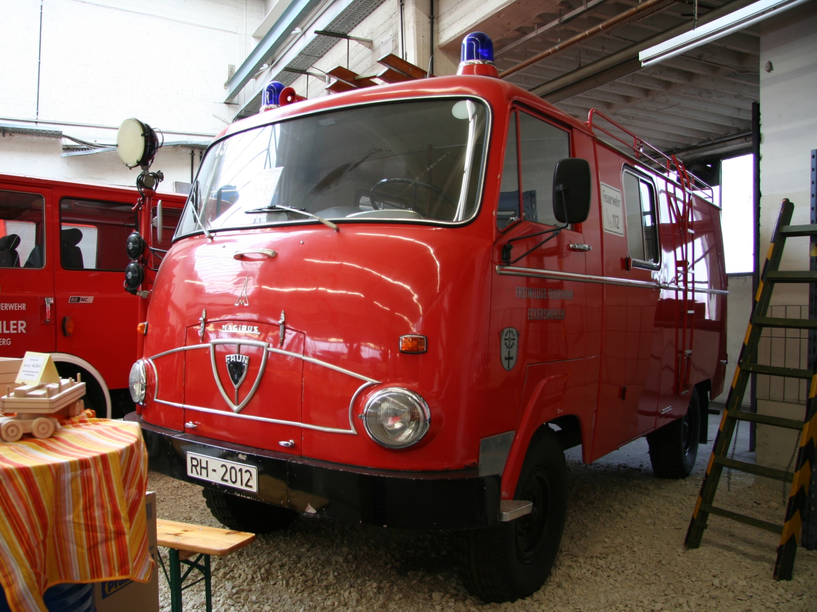 Faun Feuerwehr mit Aufbau von Magirus