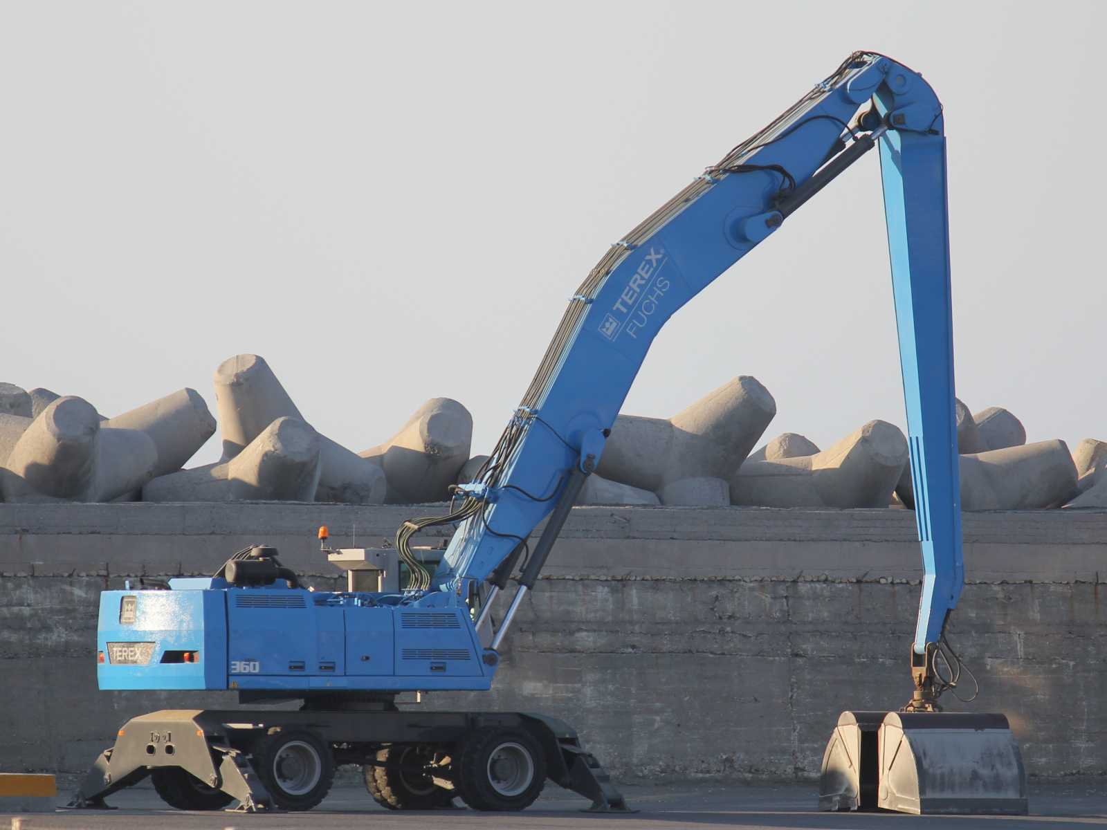 Terex Fuchs 360