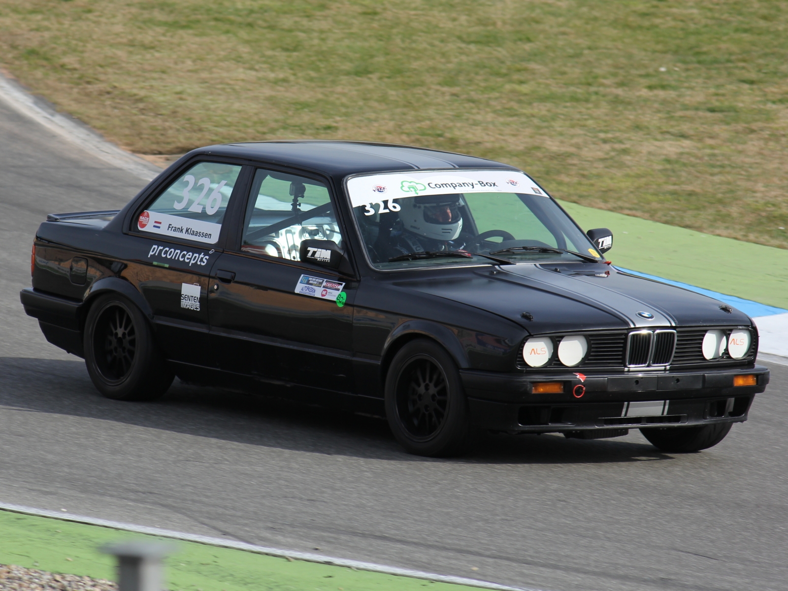 BMW 325 i E30