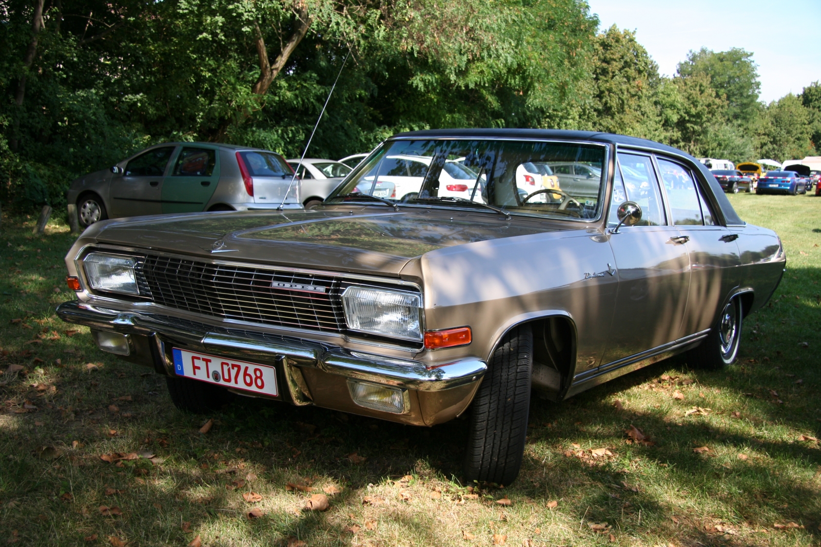 Opel Diplomat A V8