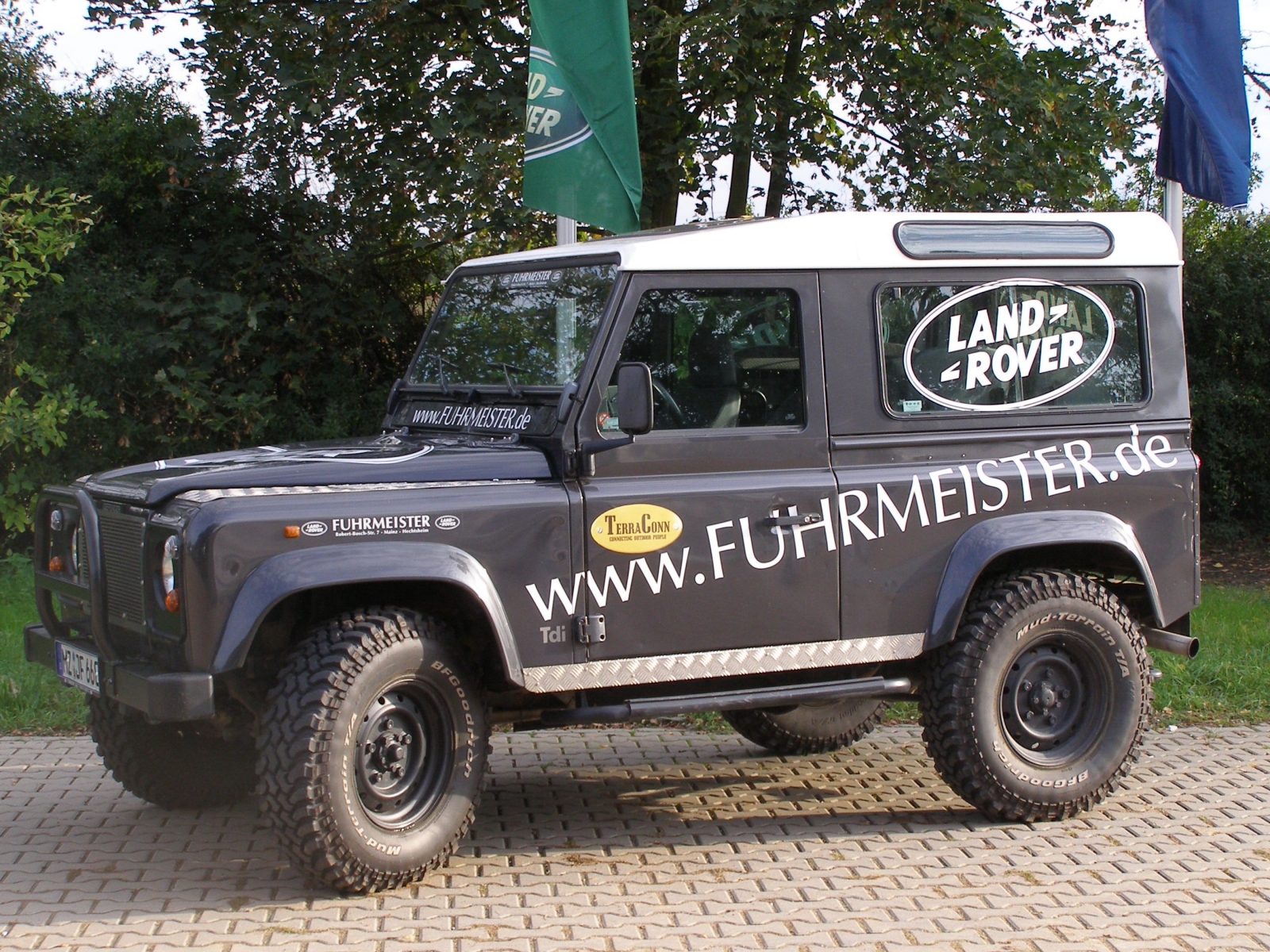 Land Rover Defender