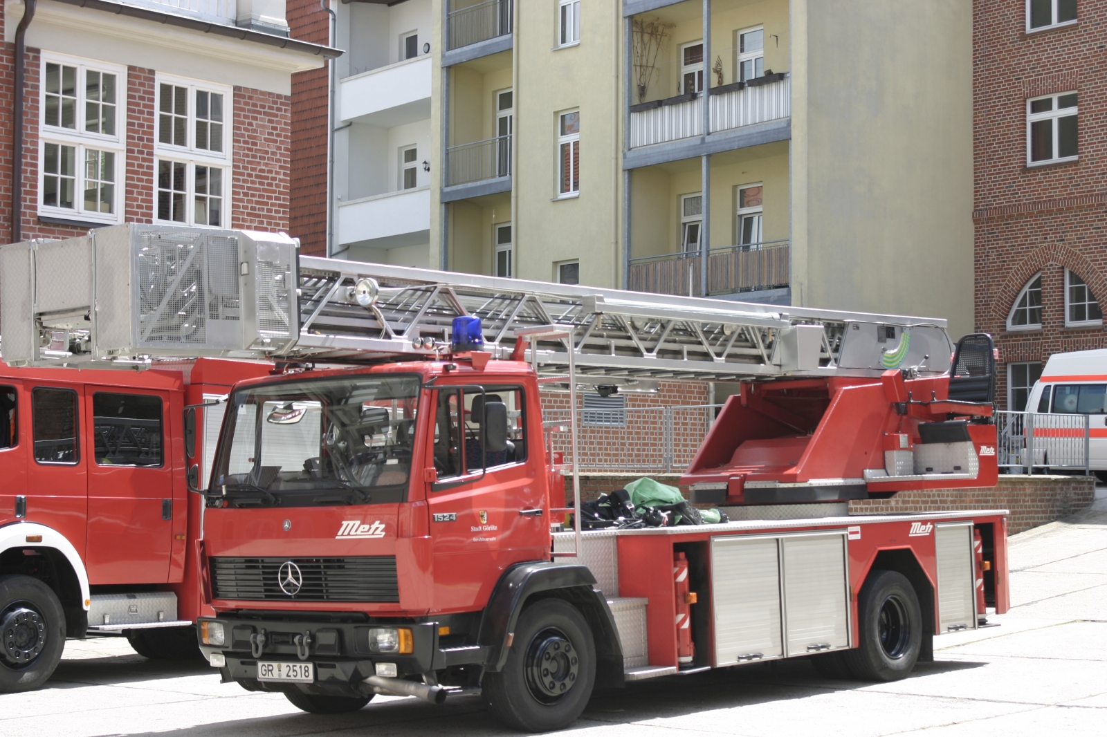 Mercedes Benz 1524 Feuerwehr mit Aufbau von Metz