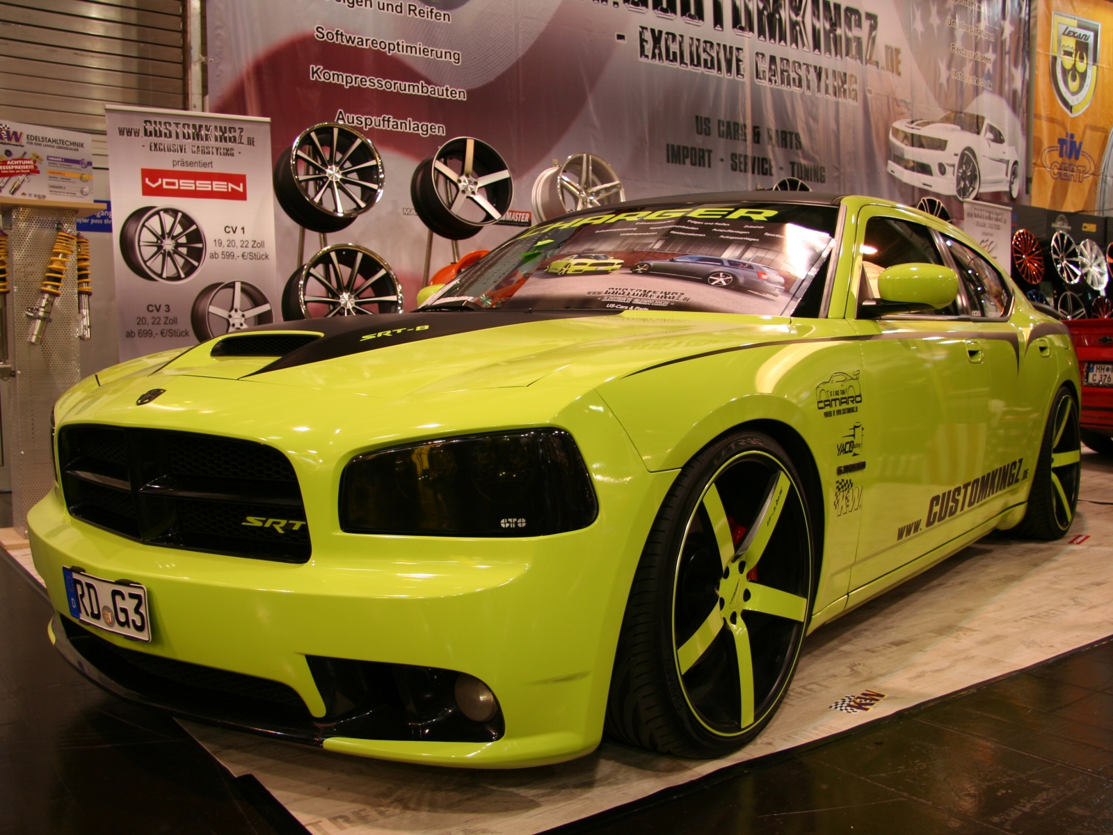 Dodge Charger SRT-8