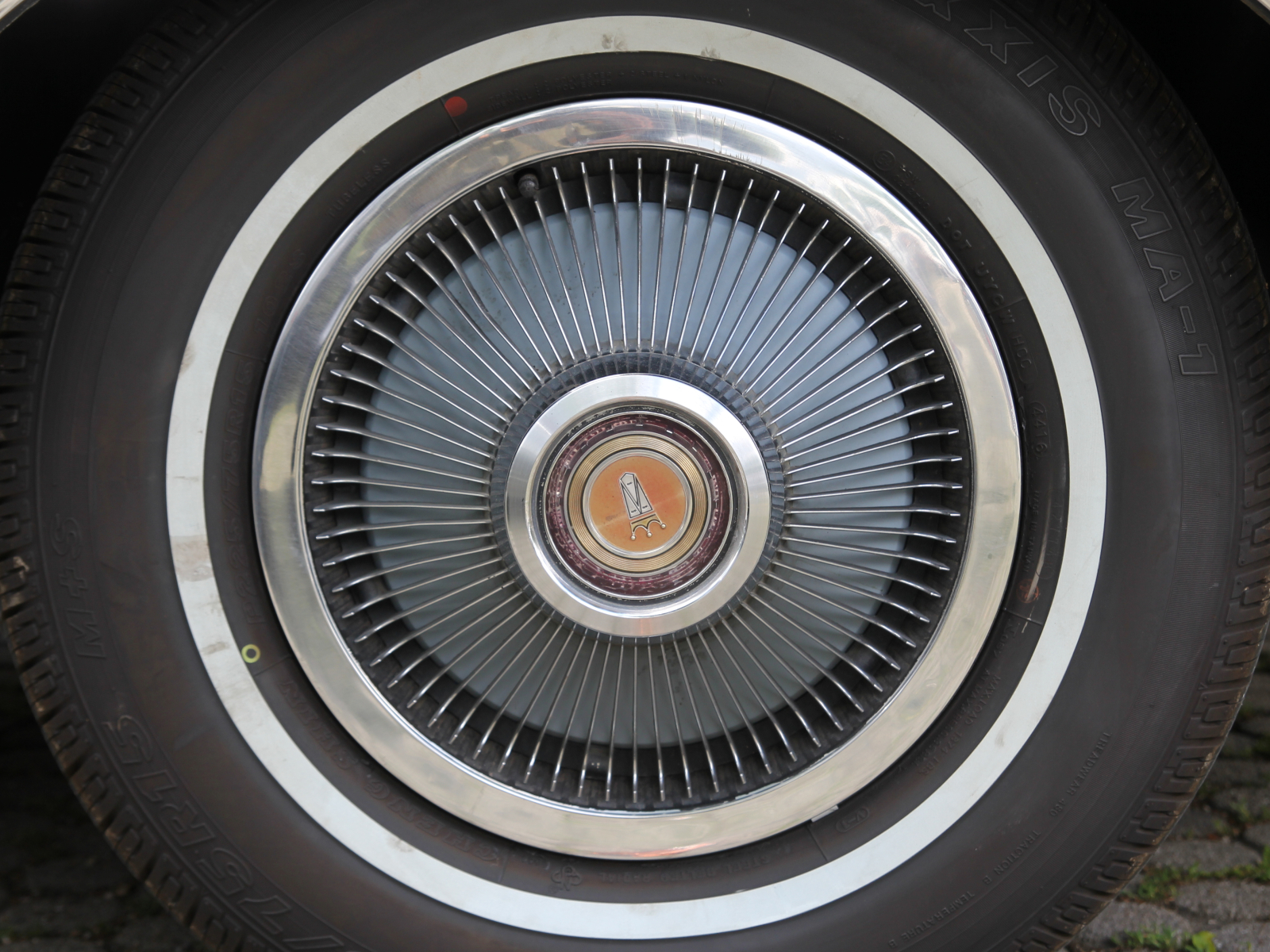 Ford LTD Detail