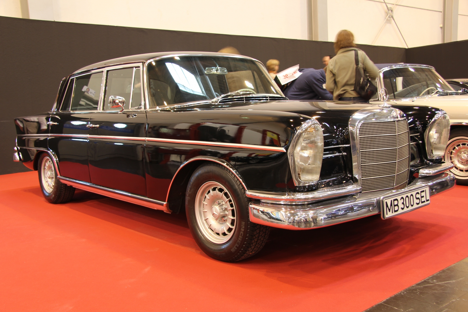 Mercedes Benz 300 SEL W 112