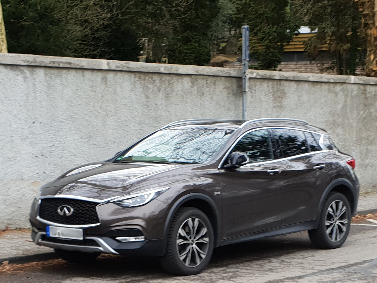 Infiniti Q30 2,2d