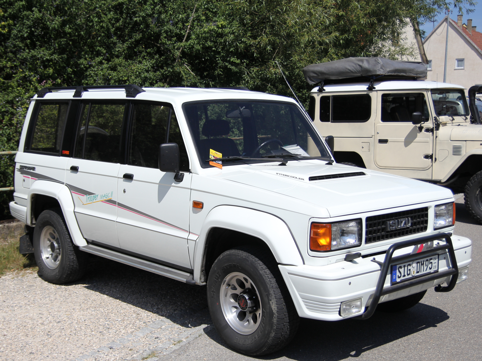 Isuzu Trooper Magic II