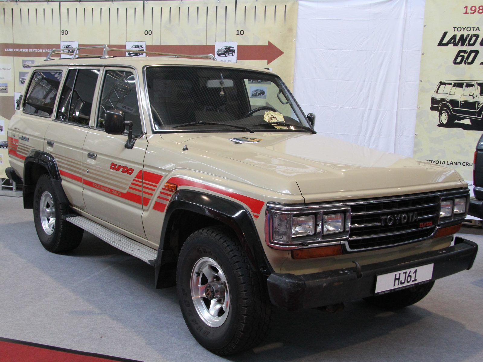 Toyota Landcruiser HJ 61