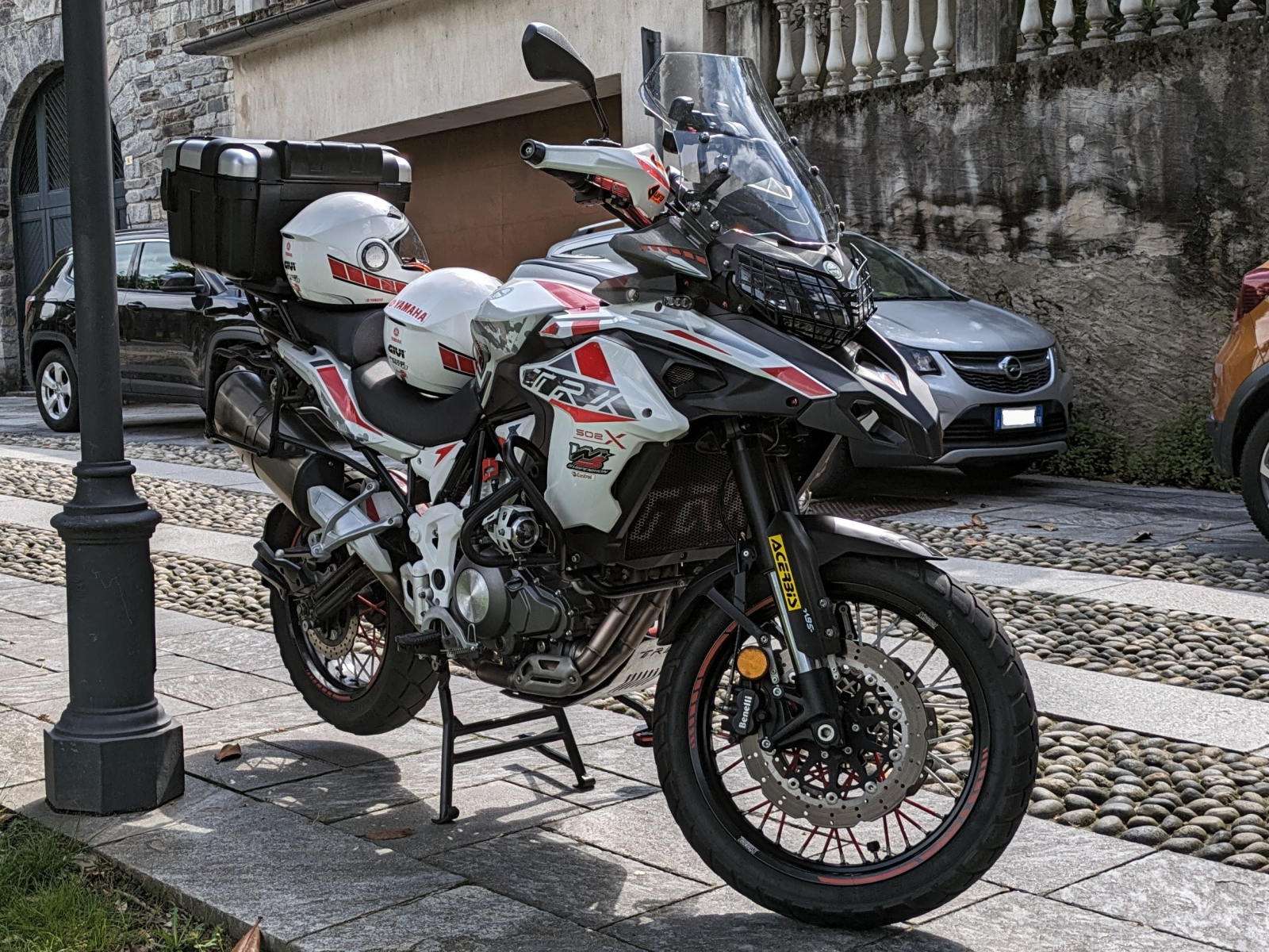 Benelli TRK 502 X