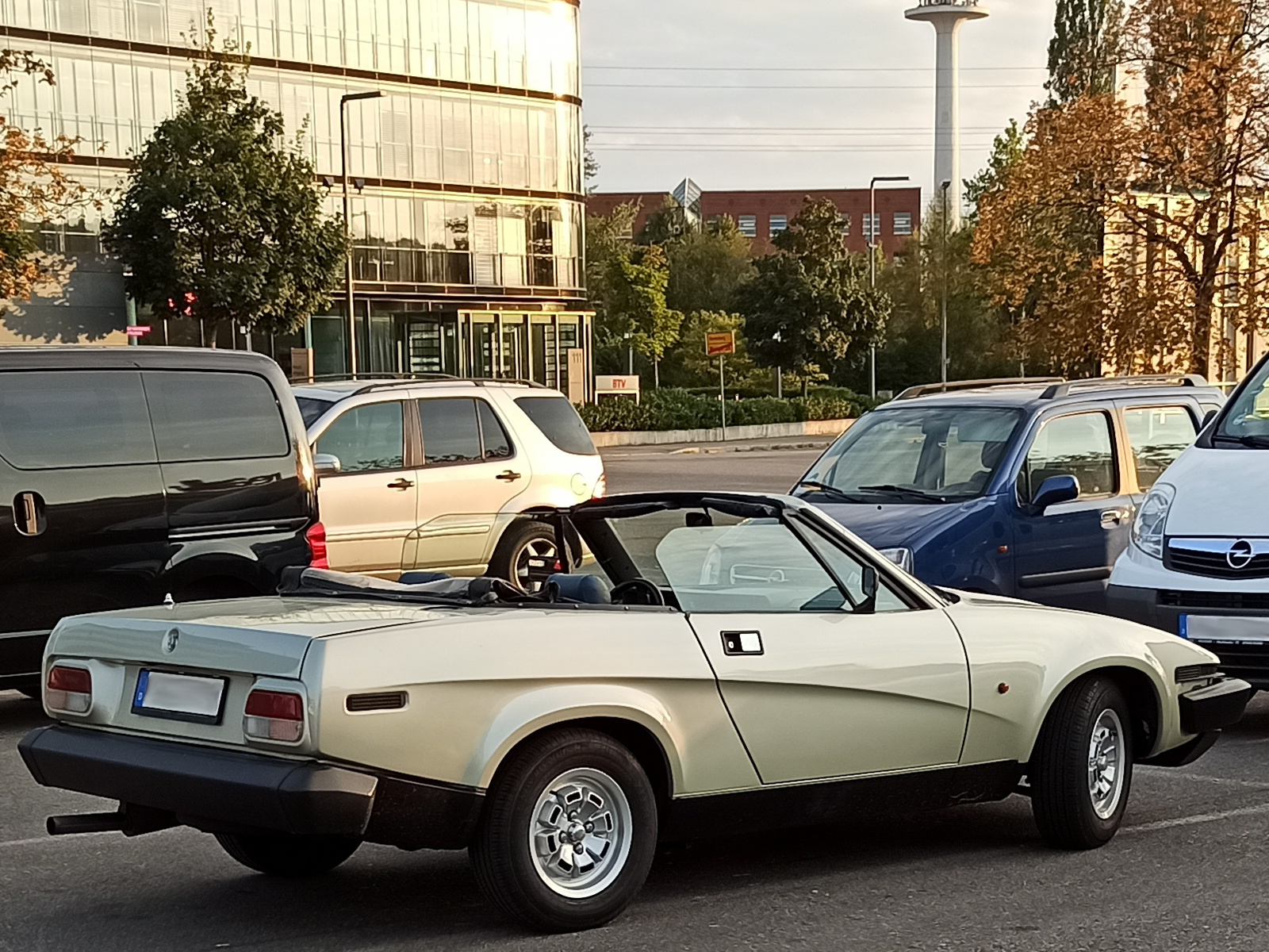 Triumph TR7