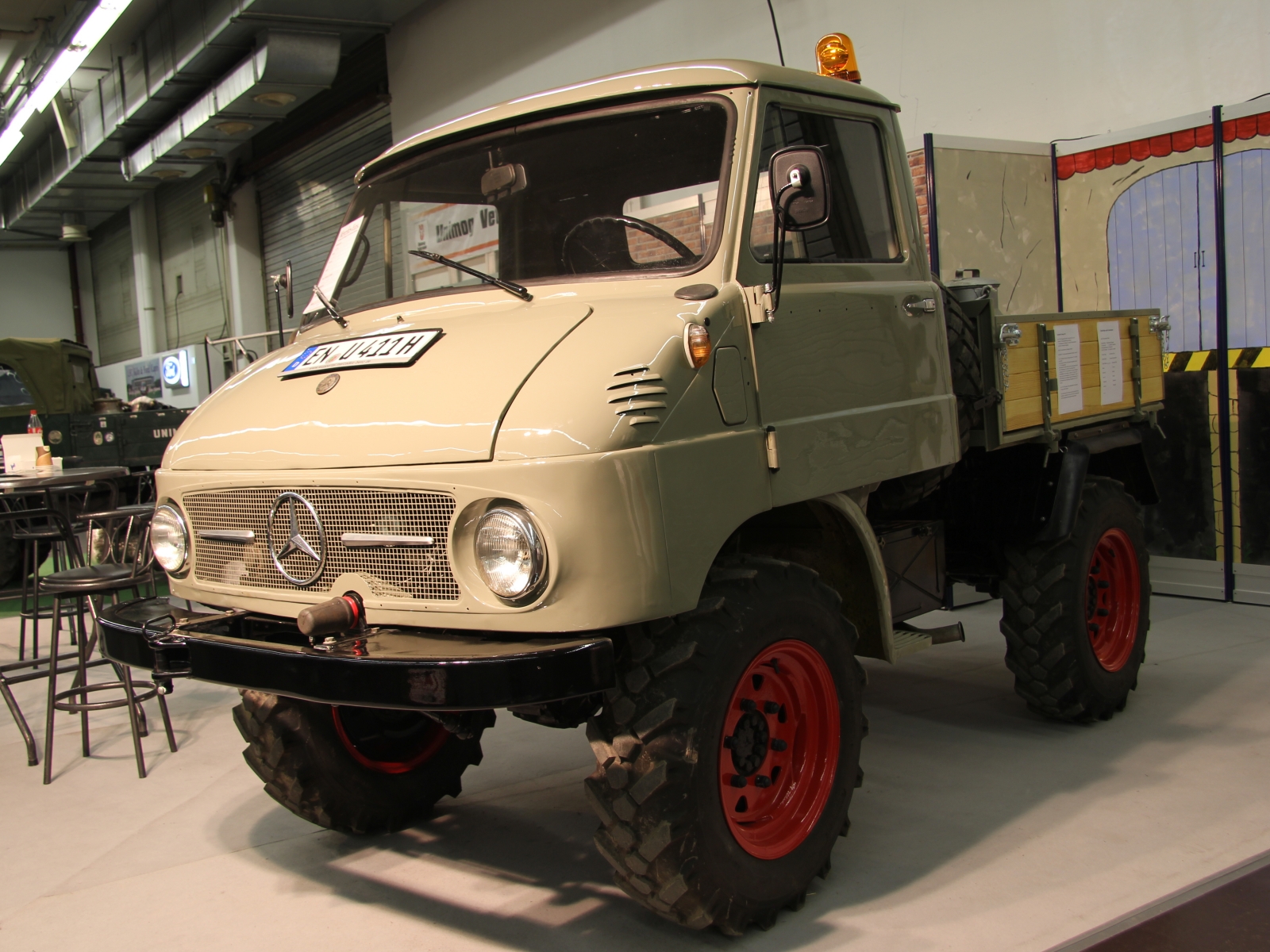 Unimog U 411 (U 30)