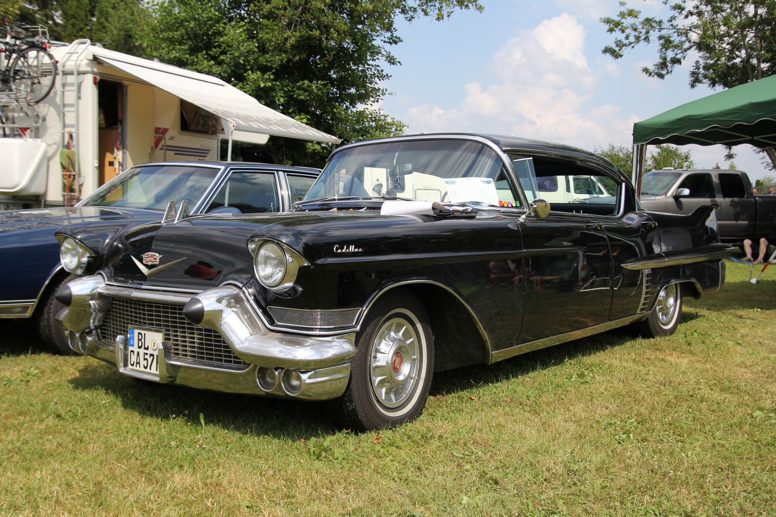 Cadillac Series 62 Hardtop Sedan