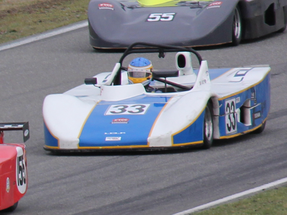 Lola T 86