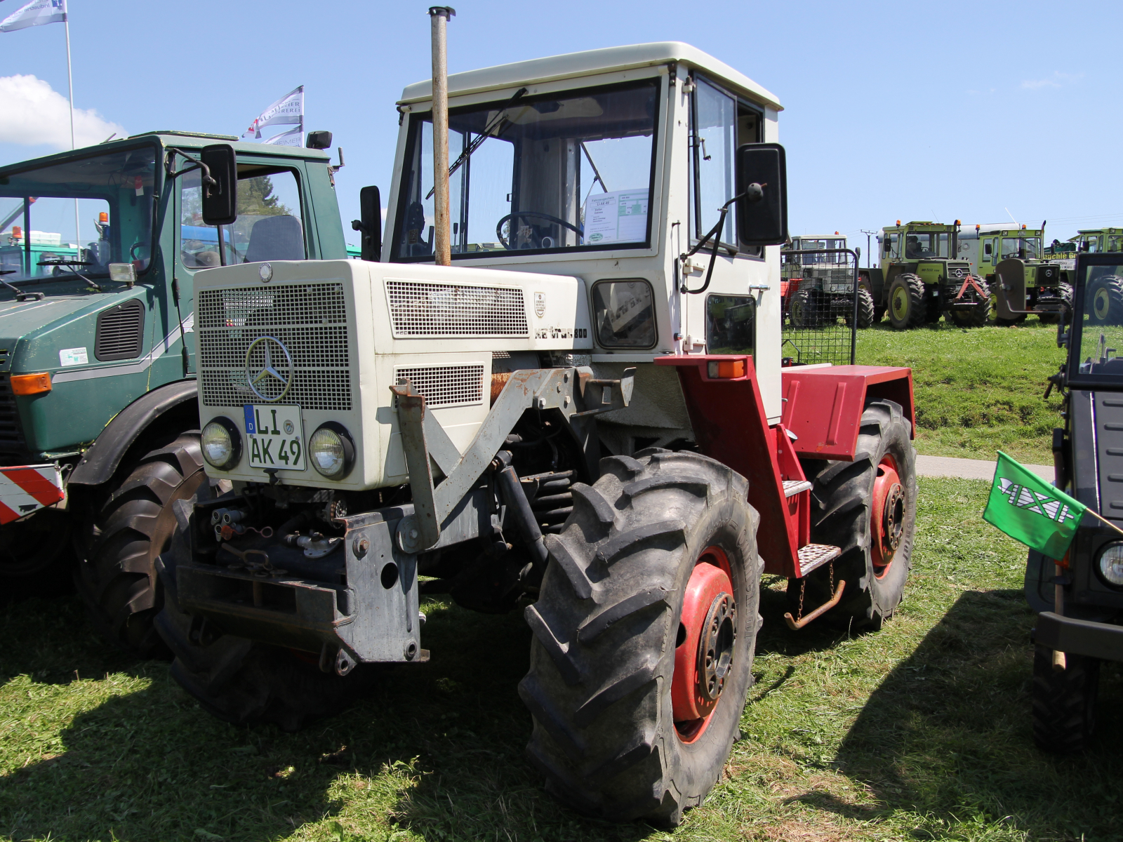 Mercedes Benz MB-Trac 800