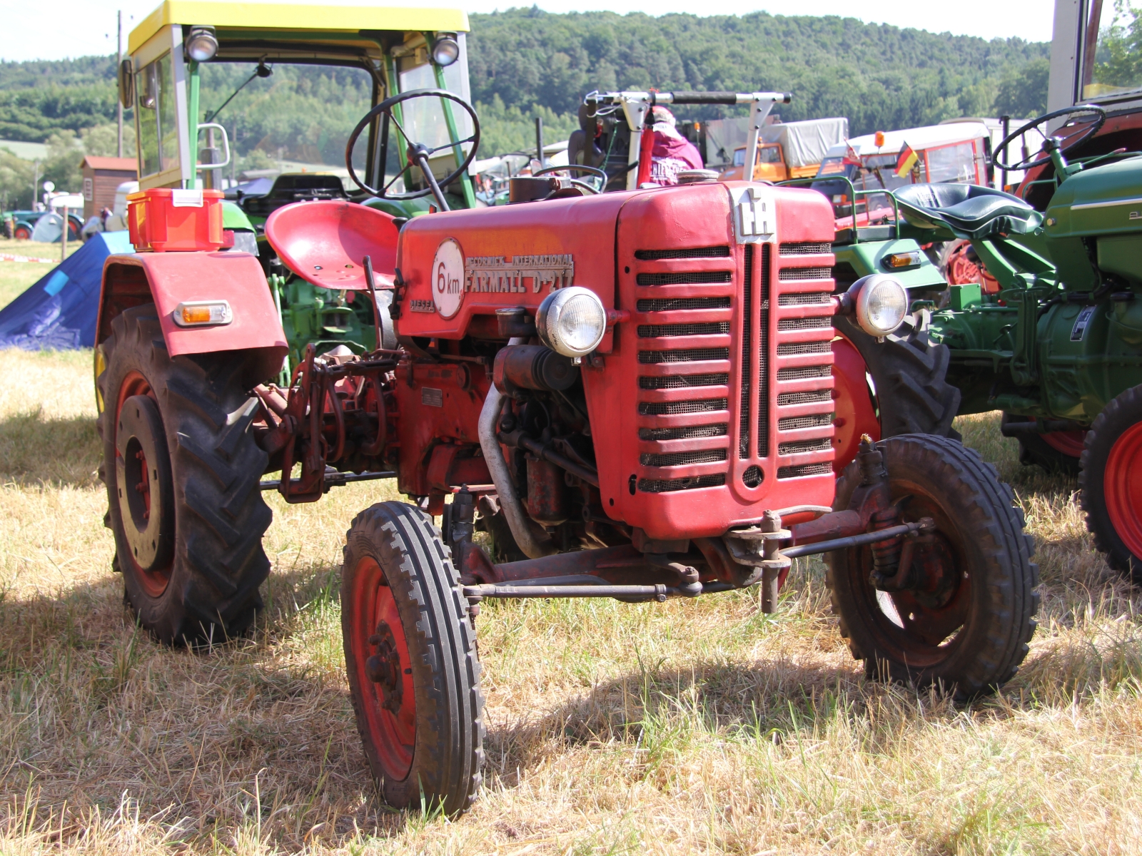 IHC Mc Cormick Farmall D 217