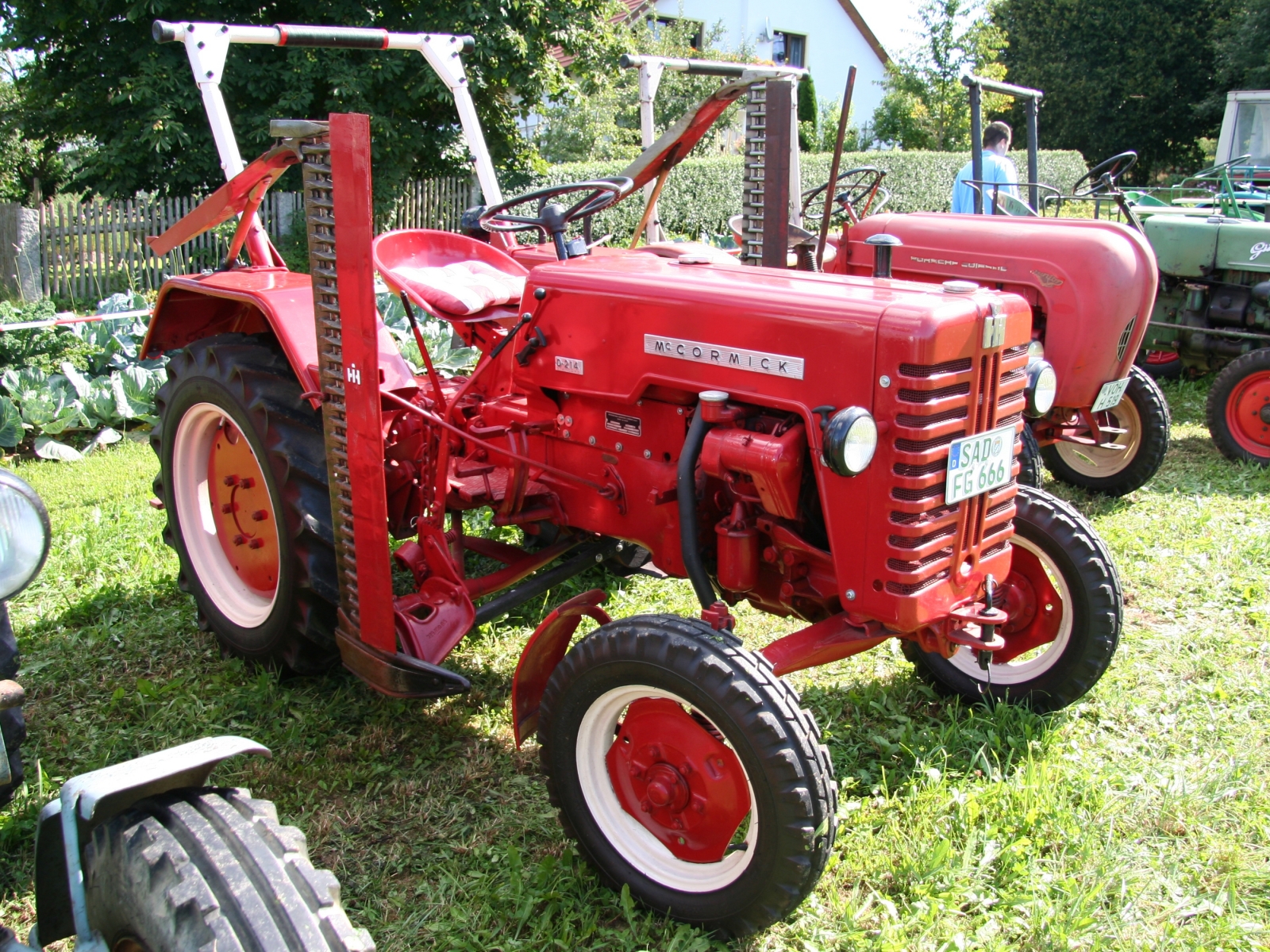 IHC Mc Cormick D 214