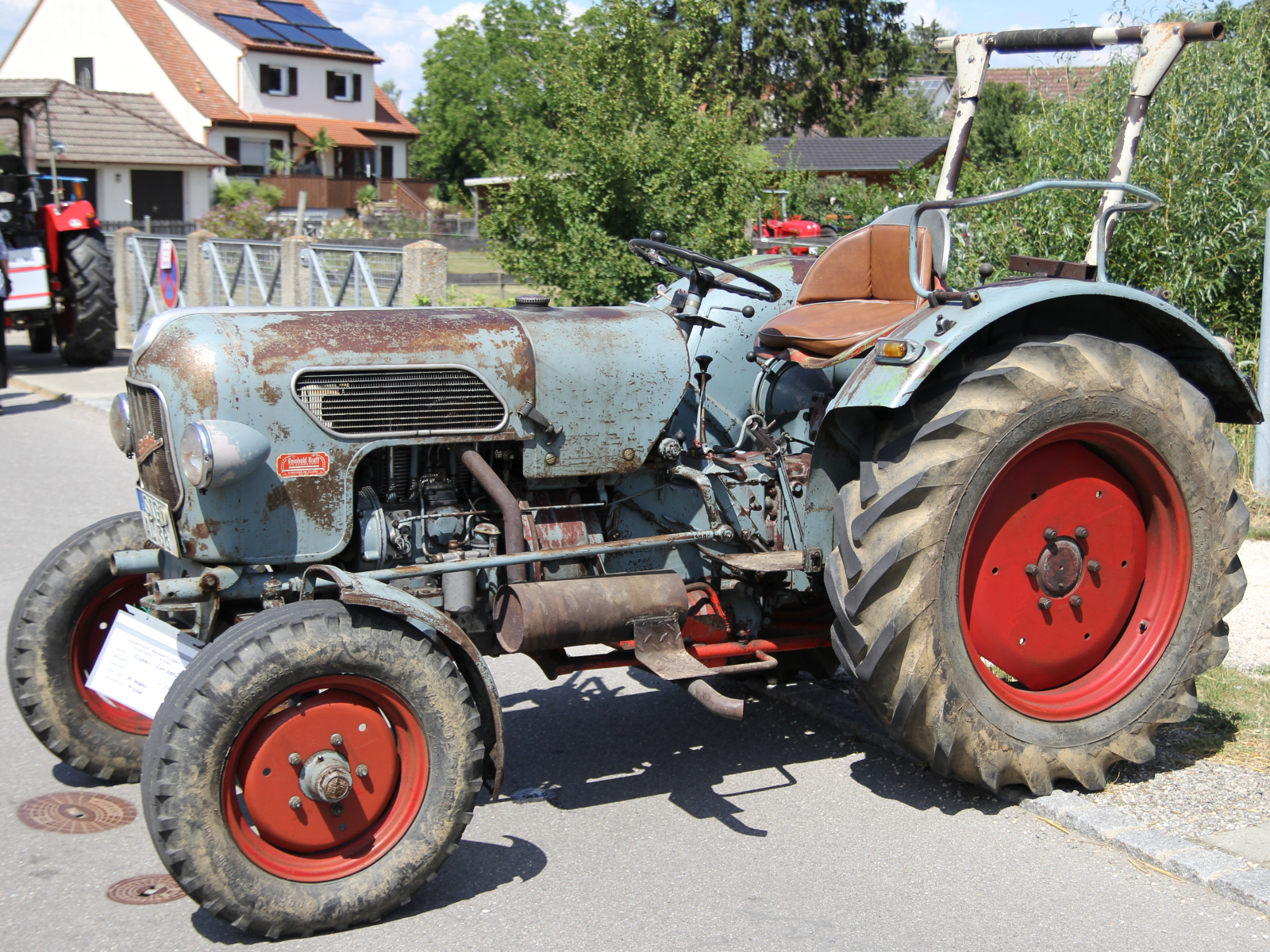 Eicher EM 200 S