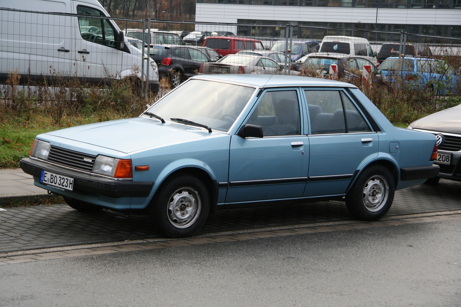 Mazda 323