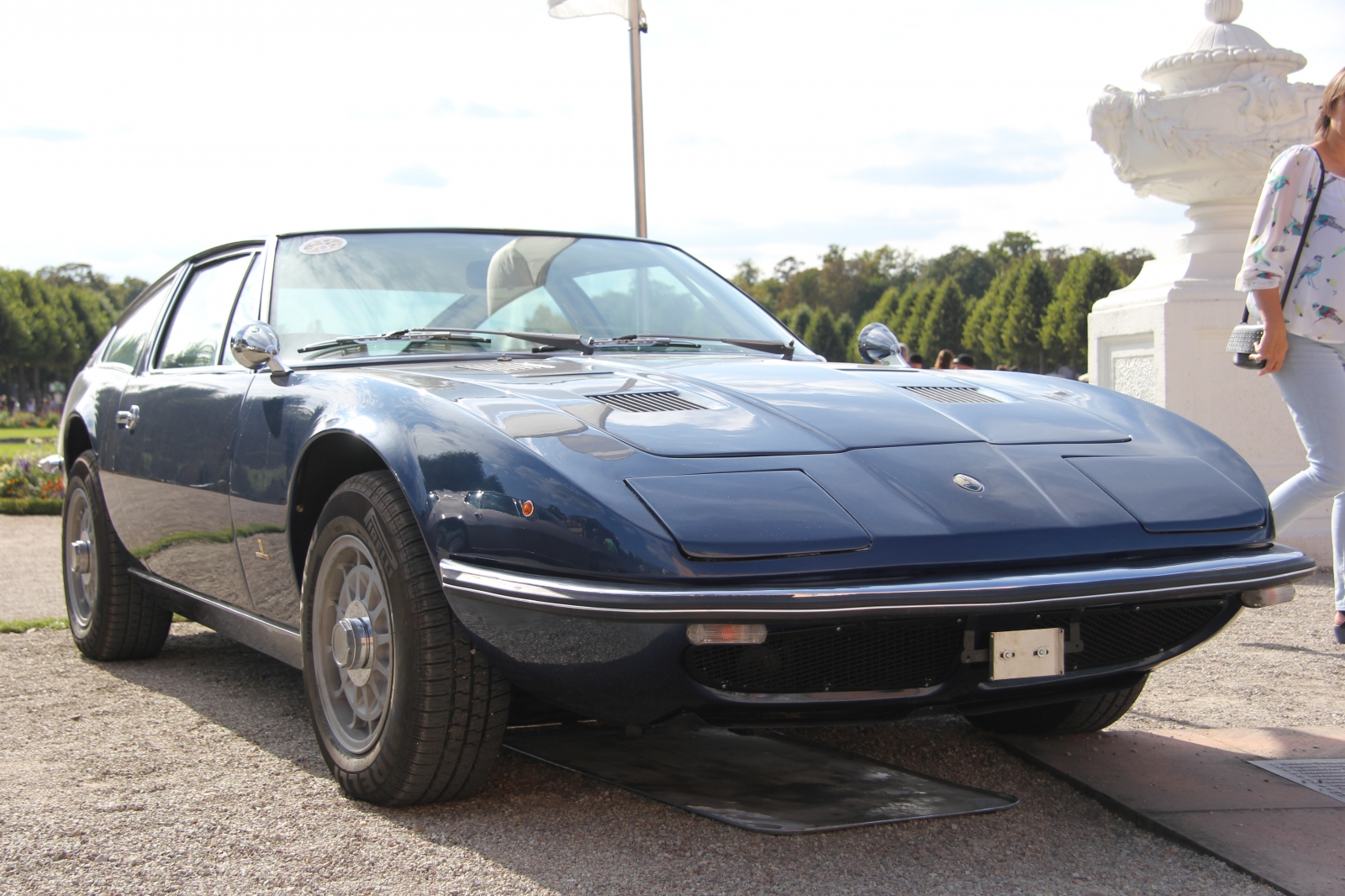 Maserati Indy 4,9