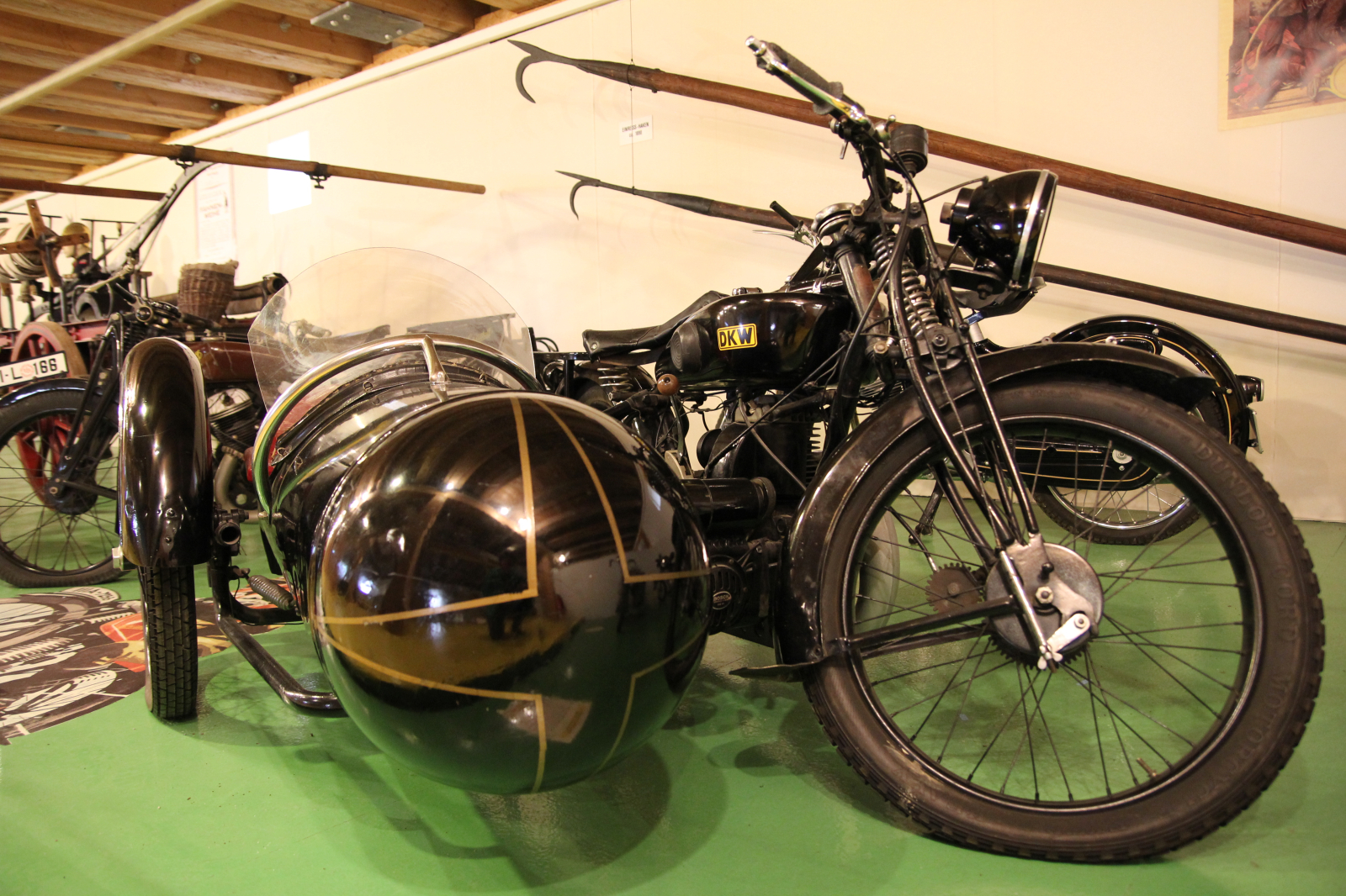 DKW E 300 mit Beiwagen von Hiller