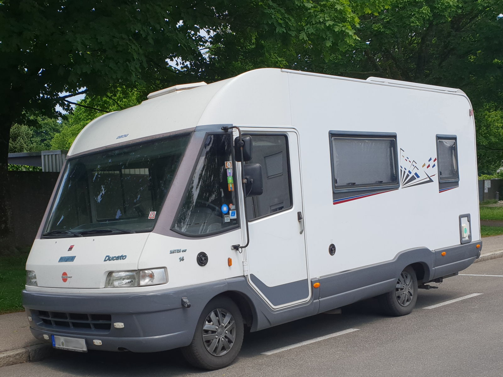 Fiat Ducato 2,5 TDI CAT 14 mit Aufbau von Bürstner