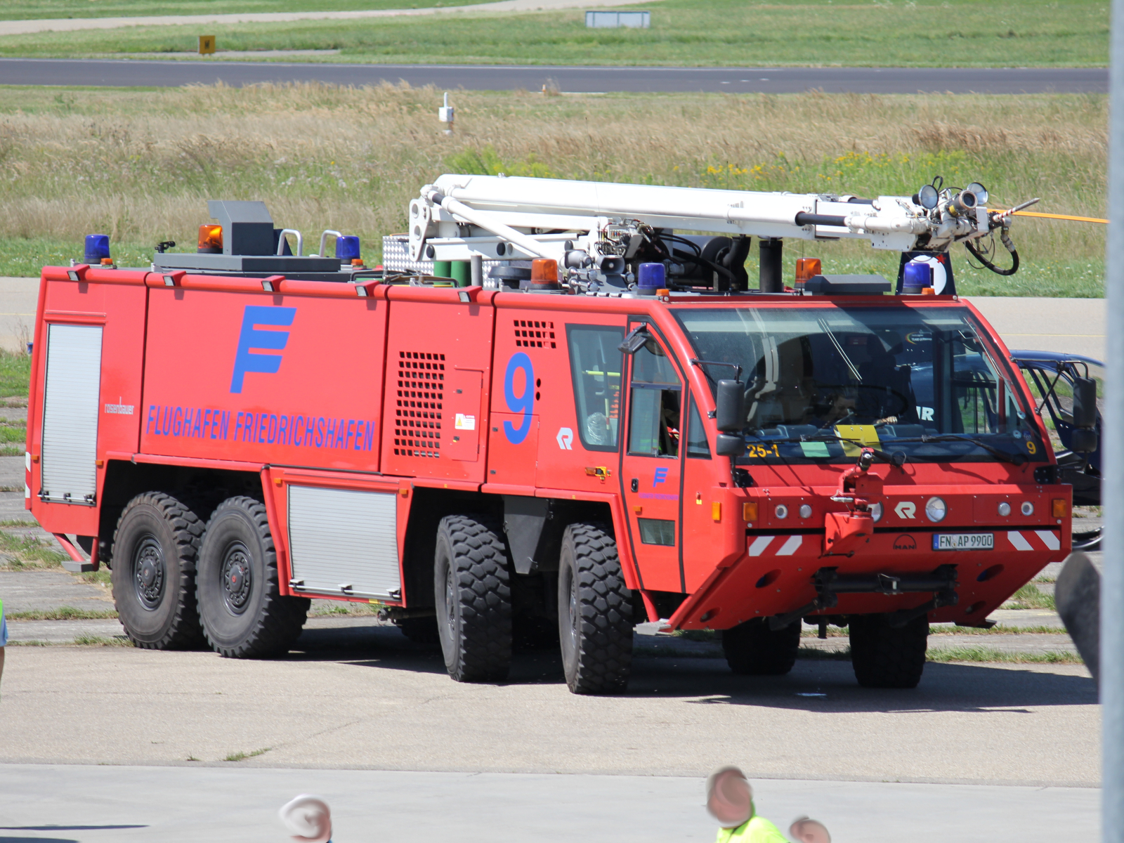 MAN Feuerwehr mit Aufbau von Rosenbauer