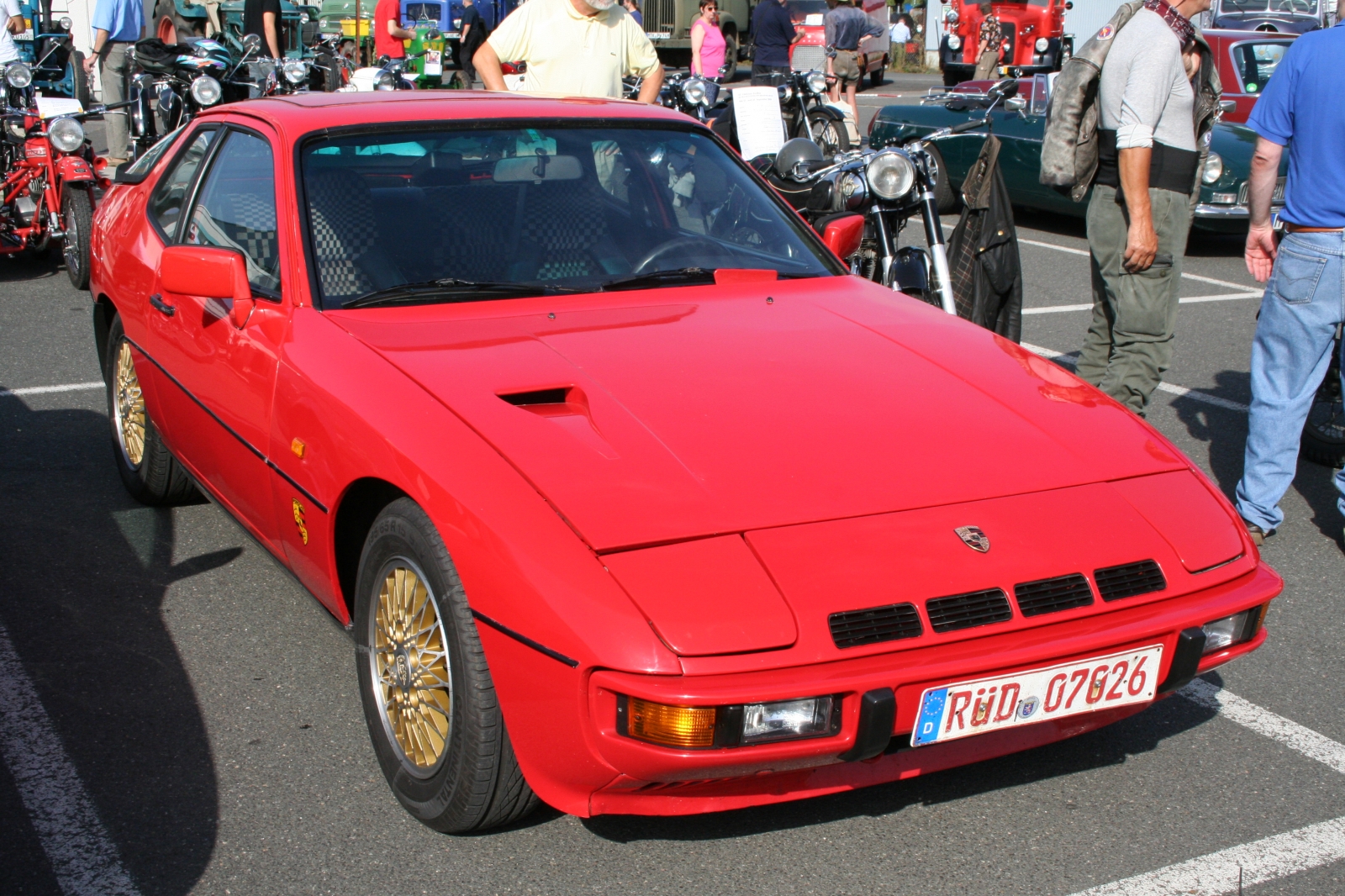 Porsche 924