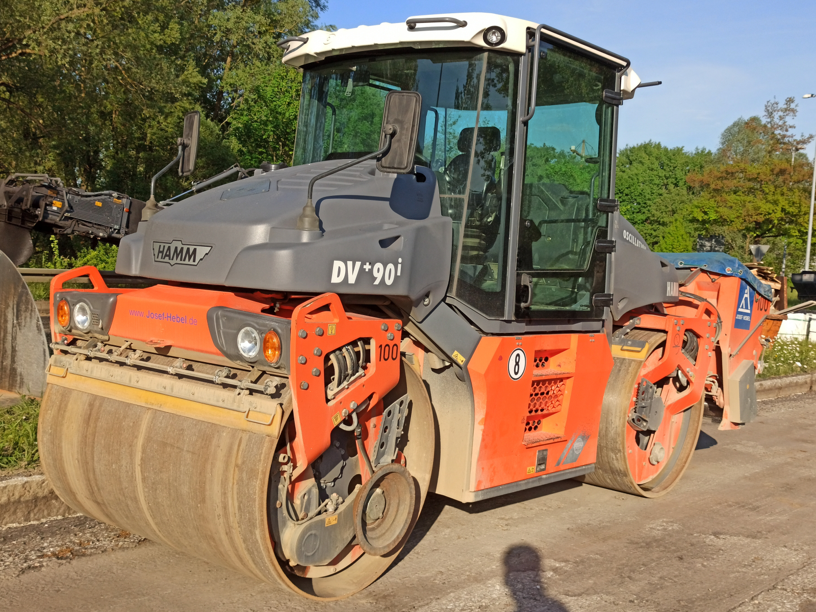 Hamm DV +90i