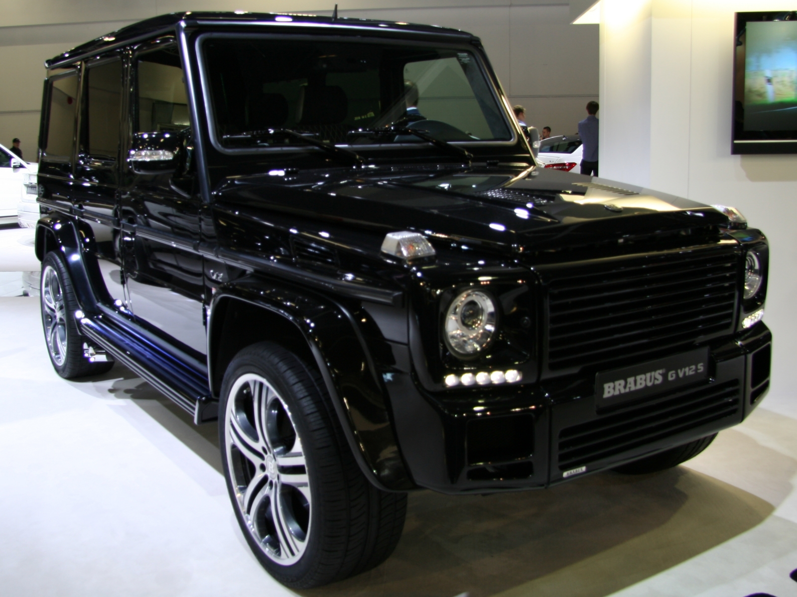 Brabus G V12 S