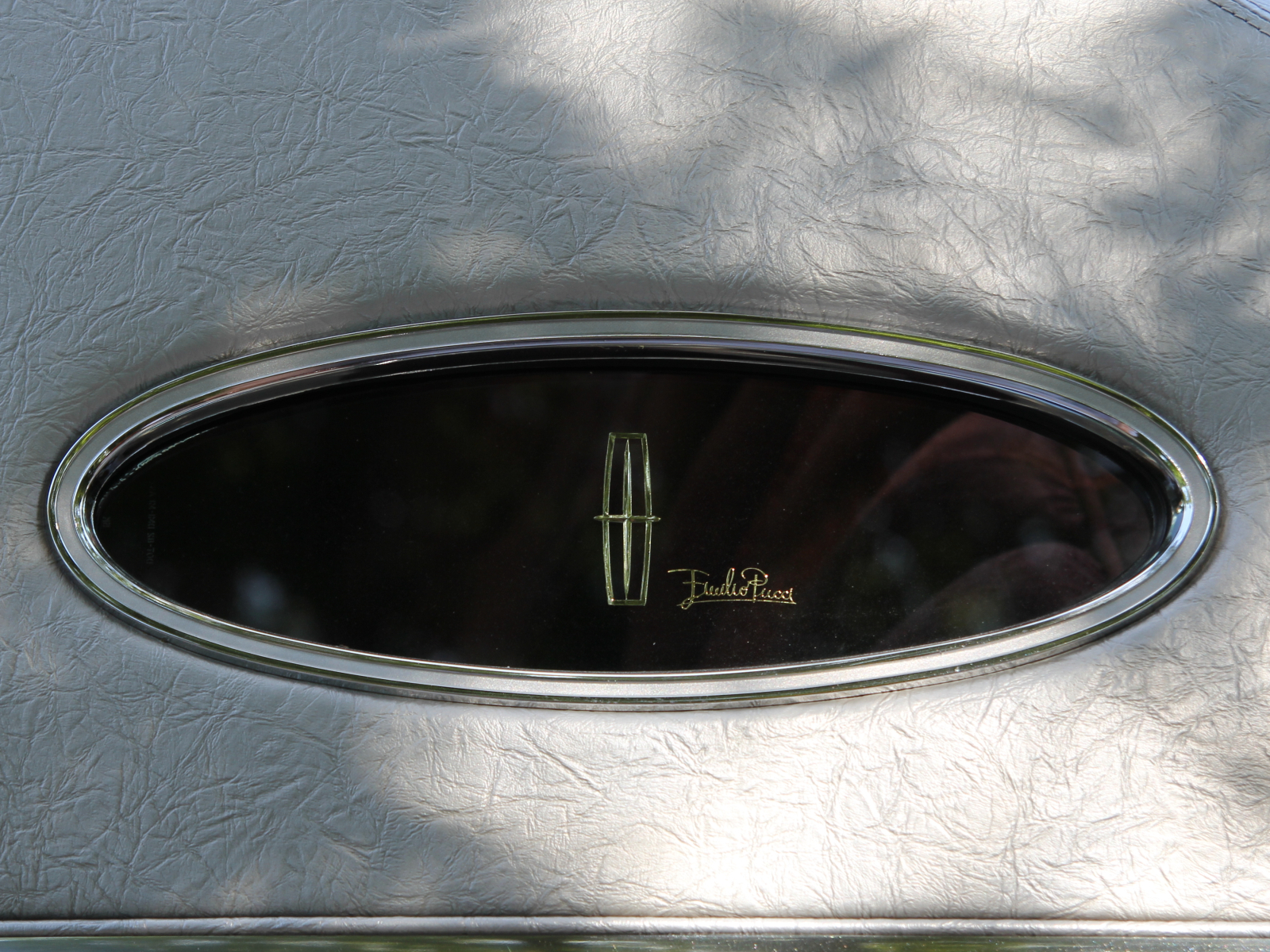 Lincoln Continental Mark IV Detail