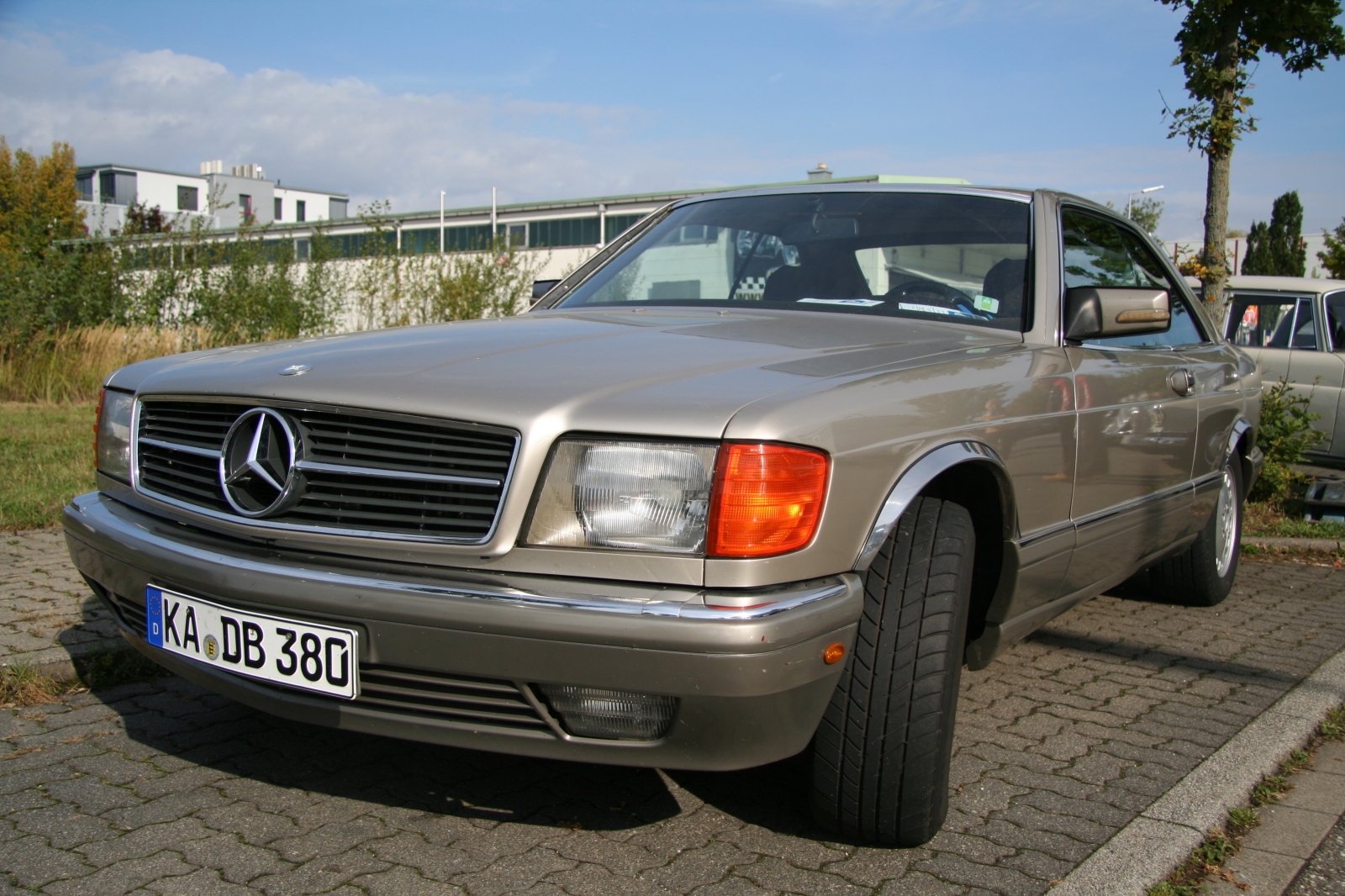 Mercedes Benz 420 SEC C 126