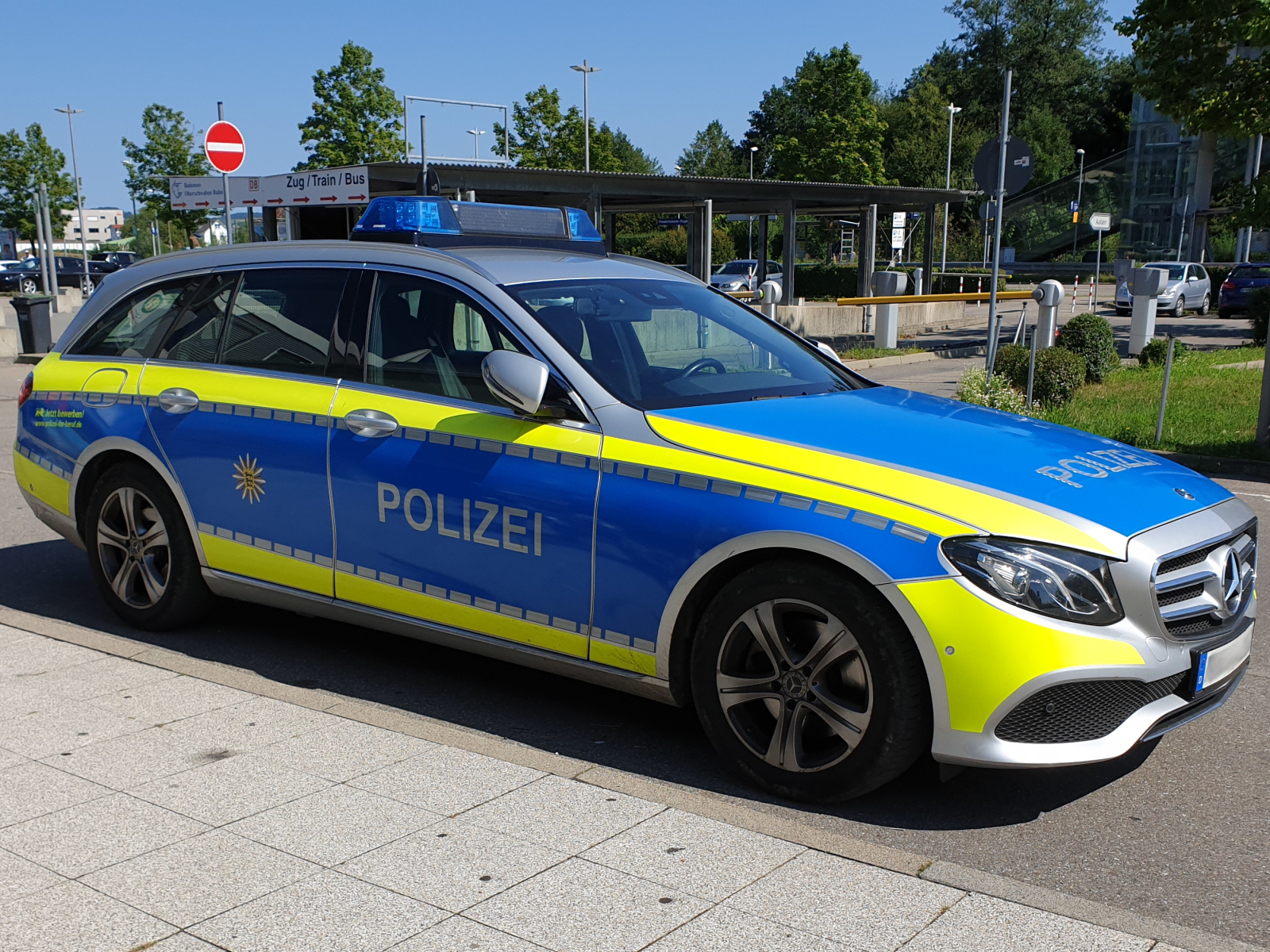 Mercedes Benz E-Klasse S 213 T-Modell Polizei